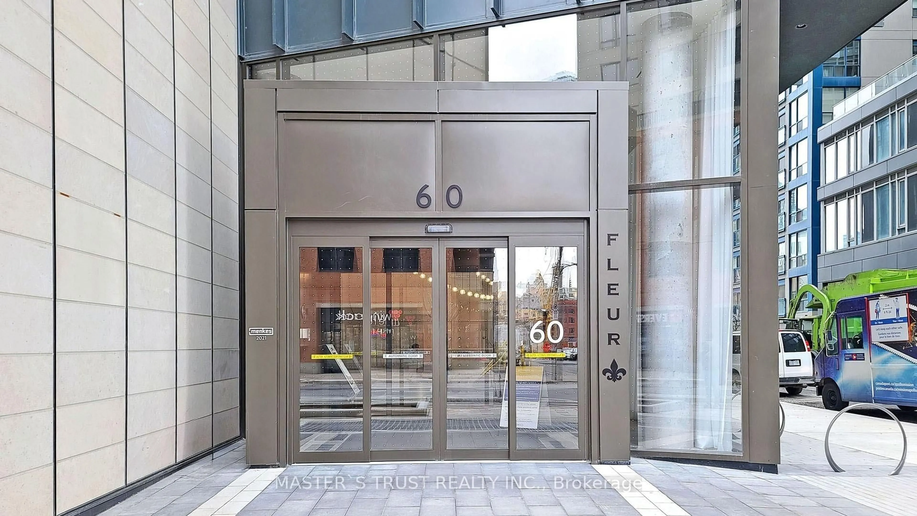 Indoor foyer for 60 shuter St #218, Toronto Ontario M5B 1A8