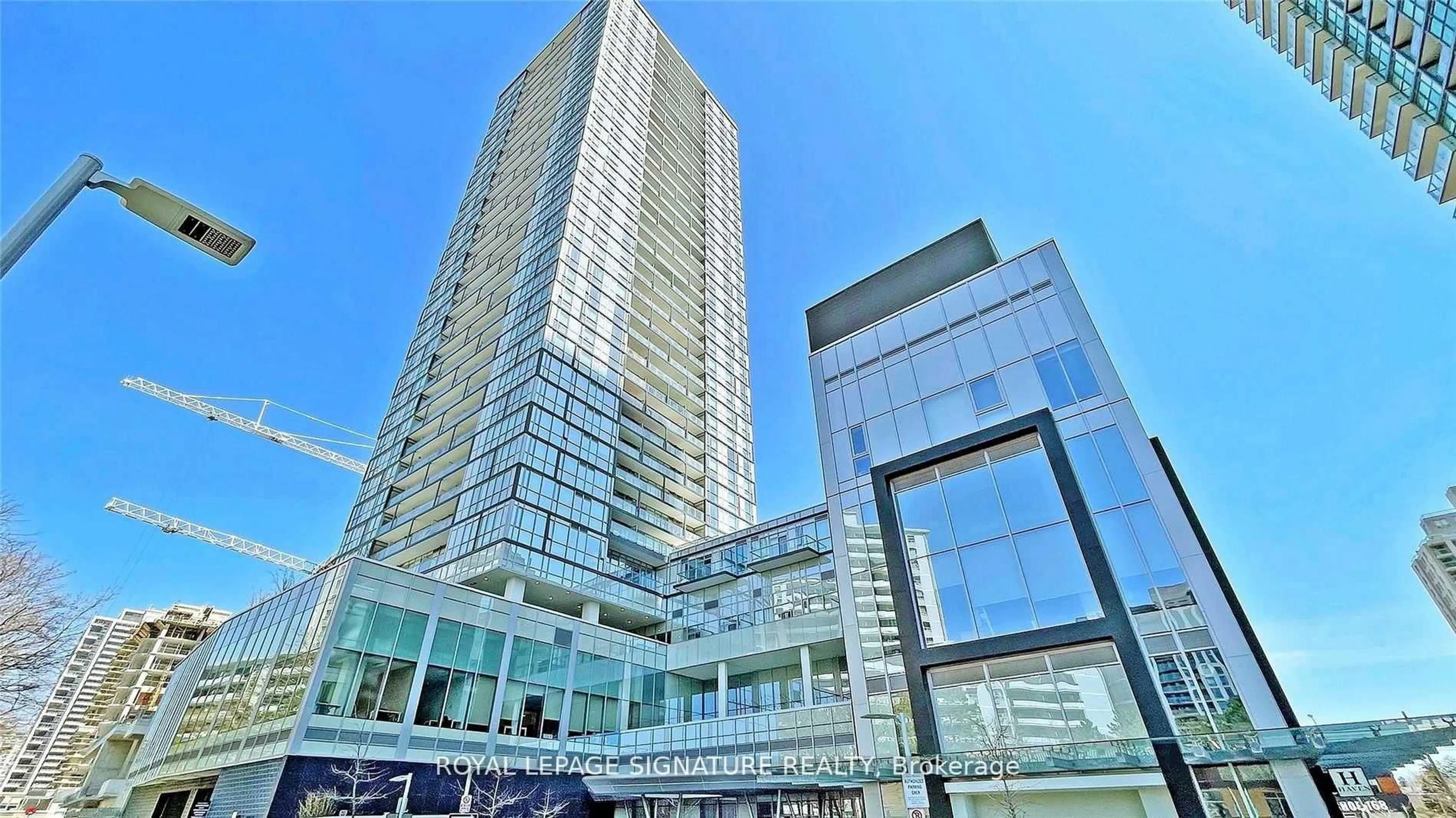 Indoor foyer for 5180 Yonge St #Uph03, Toronto Ontario M2N 5P6