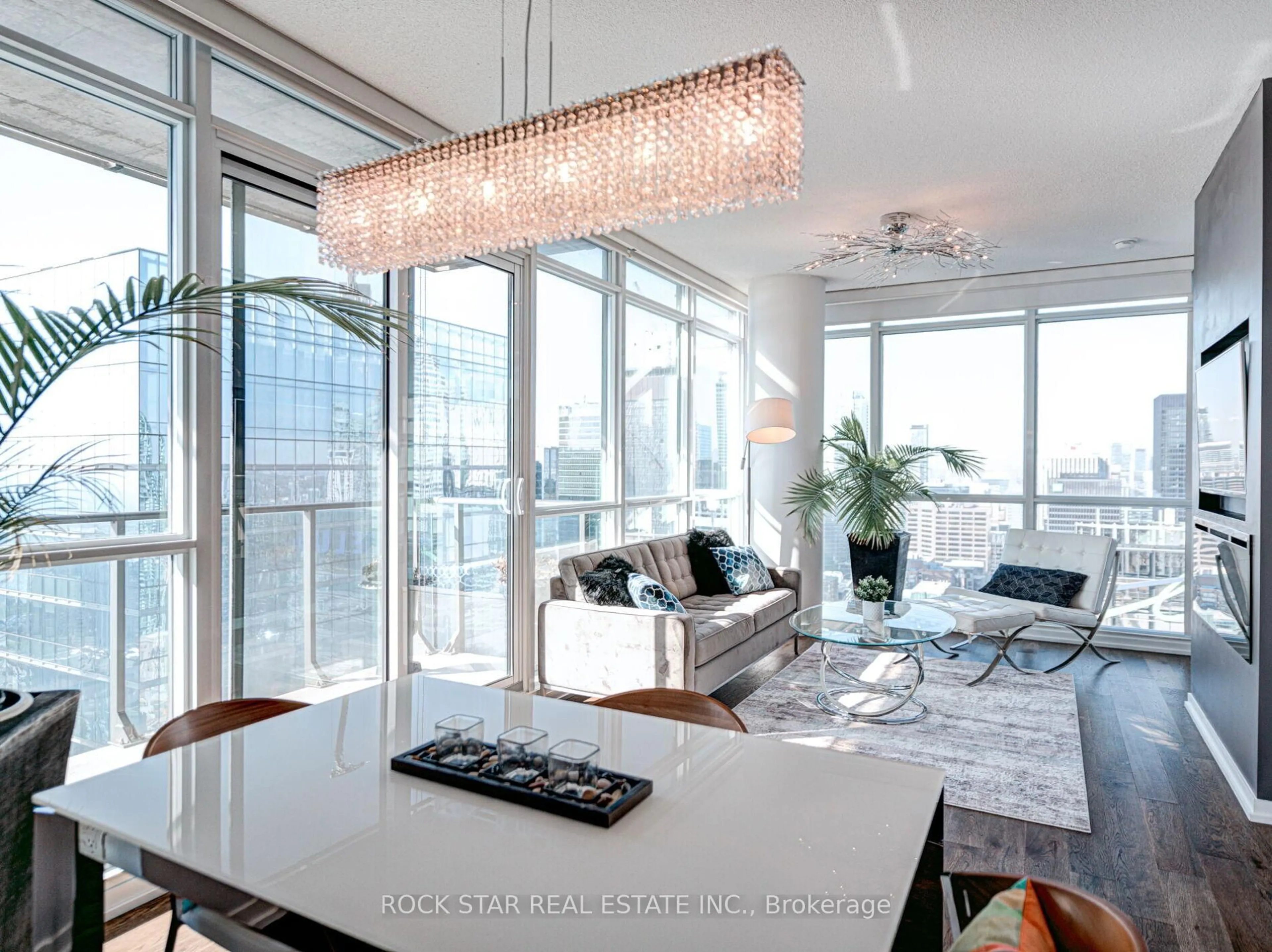 Unknown for 55 Bremner Blvd #4501, Toronto Ontario M5J 0A6