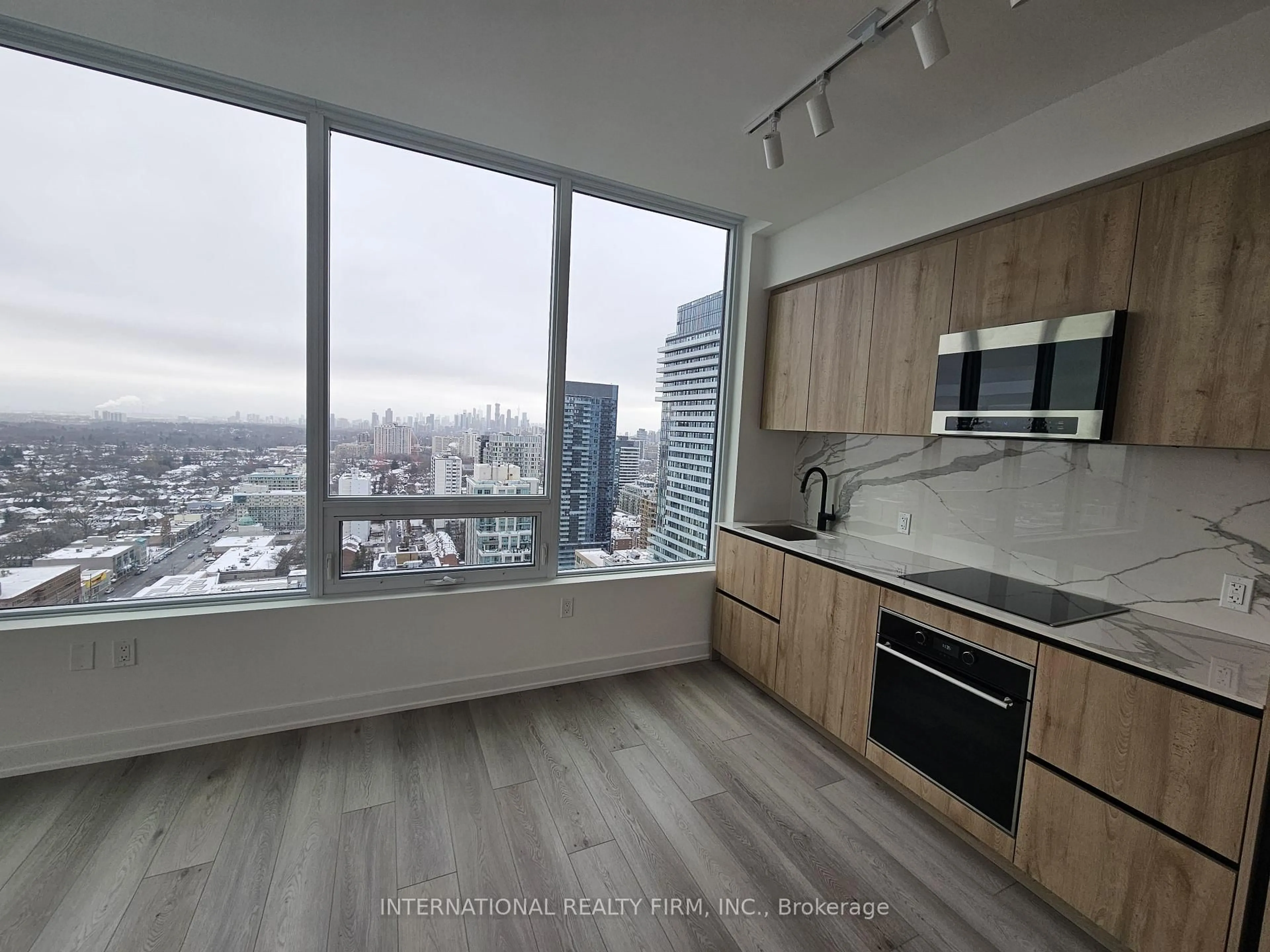 Unknown for 127 Broadway Ave #2912, Toronto Ontario M4P 1V7