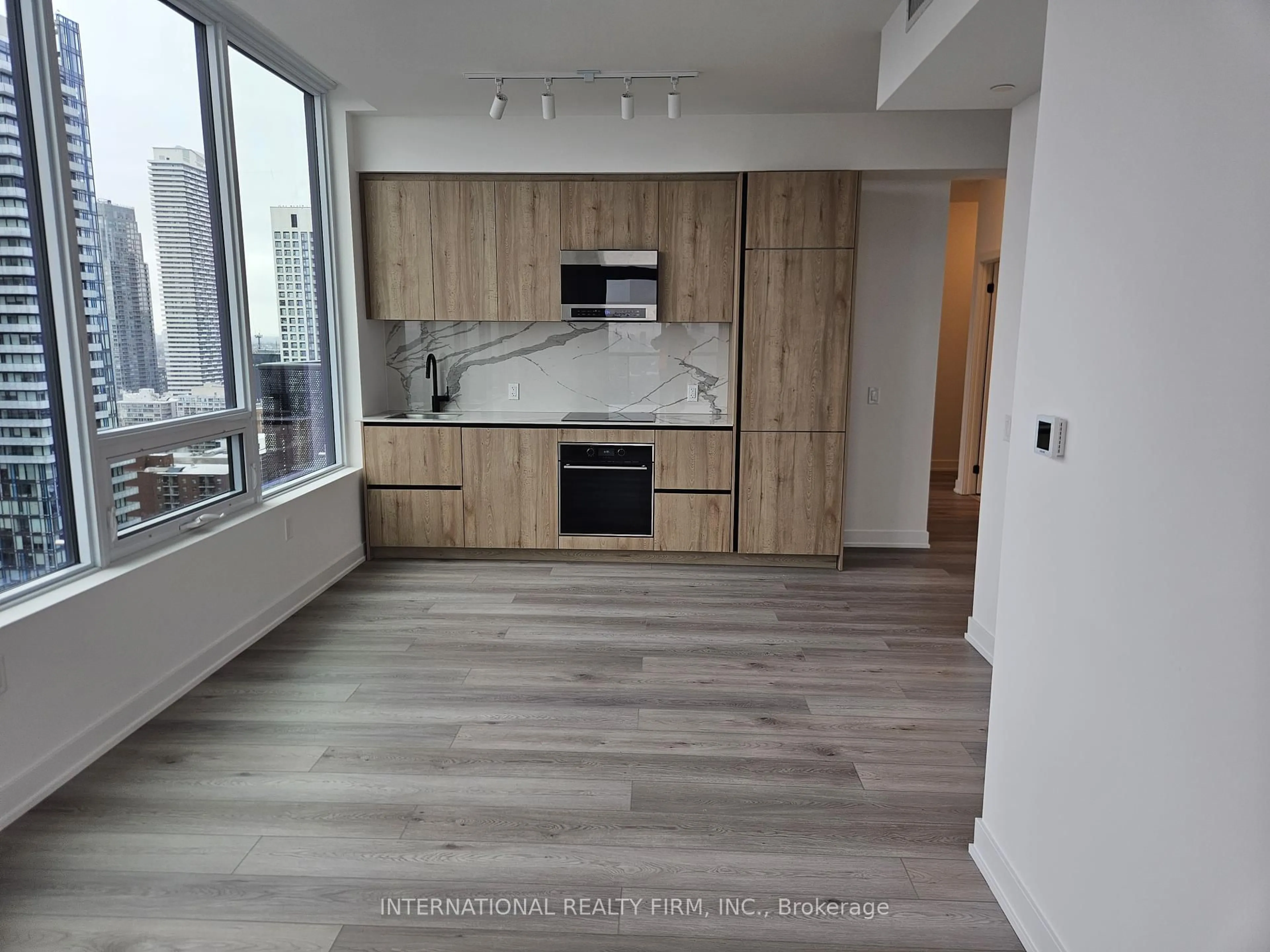Open concept kitchen, unknown for 127 Broadway Ave #2912, Toronto Ontario M4P 1V7