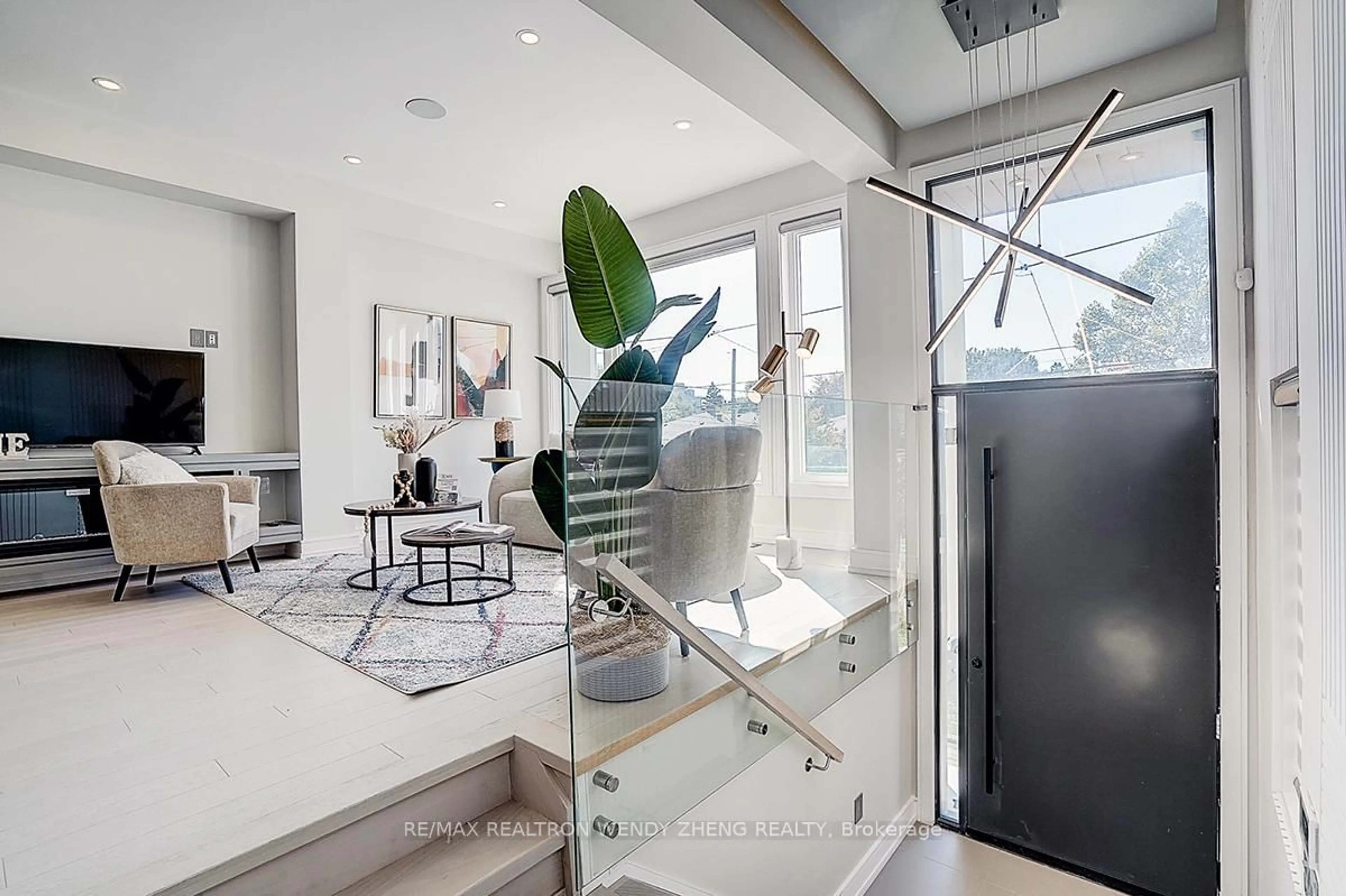 Unknown for 29 Wilmington Ave, Toronto Ontario M3H 5J1
