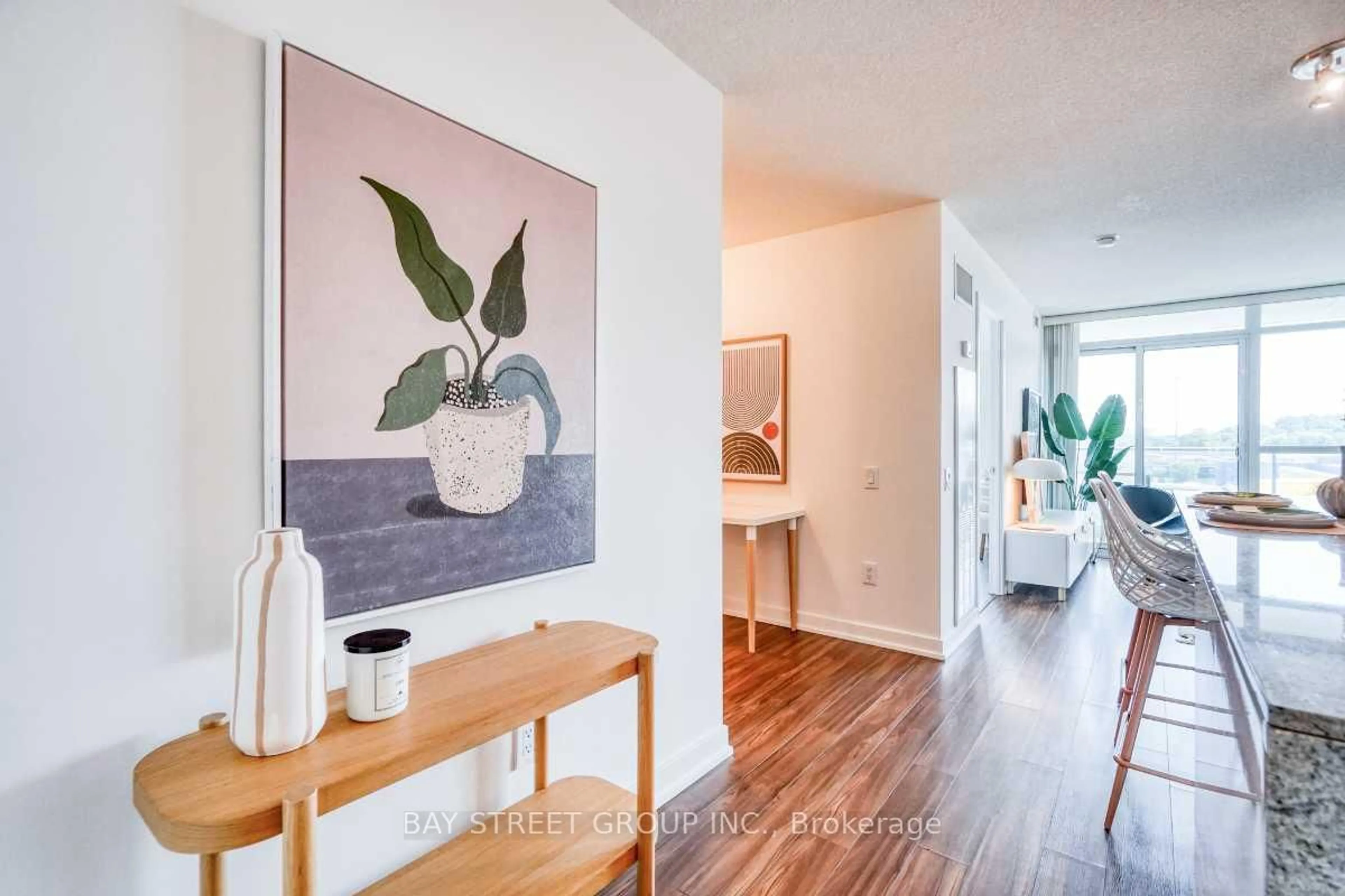 Indoor entryway for 29 Singer Crt #512, Toronto Ontario M2K 0B3