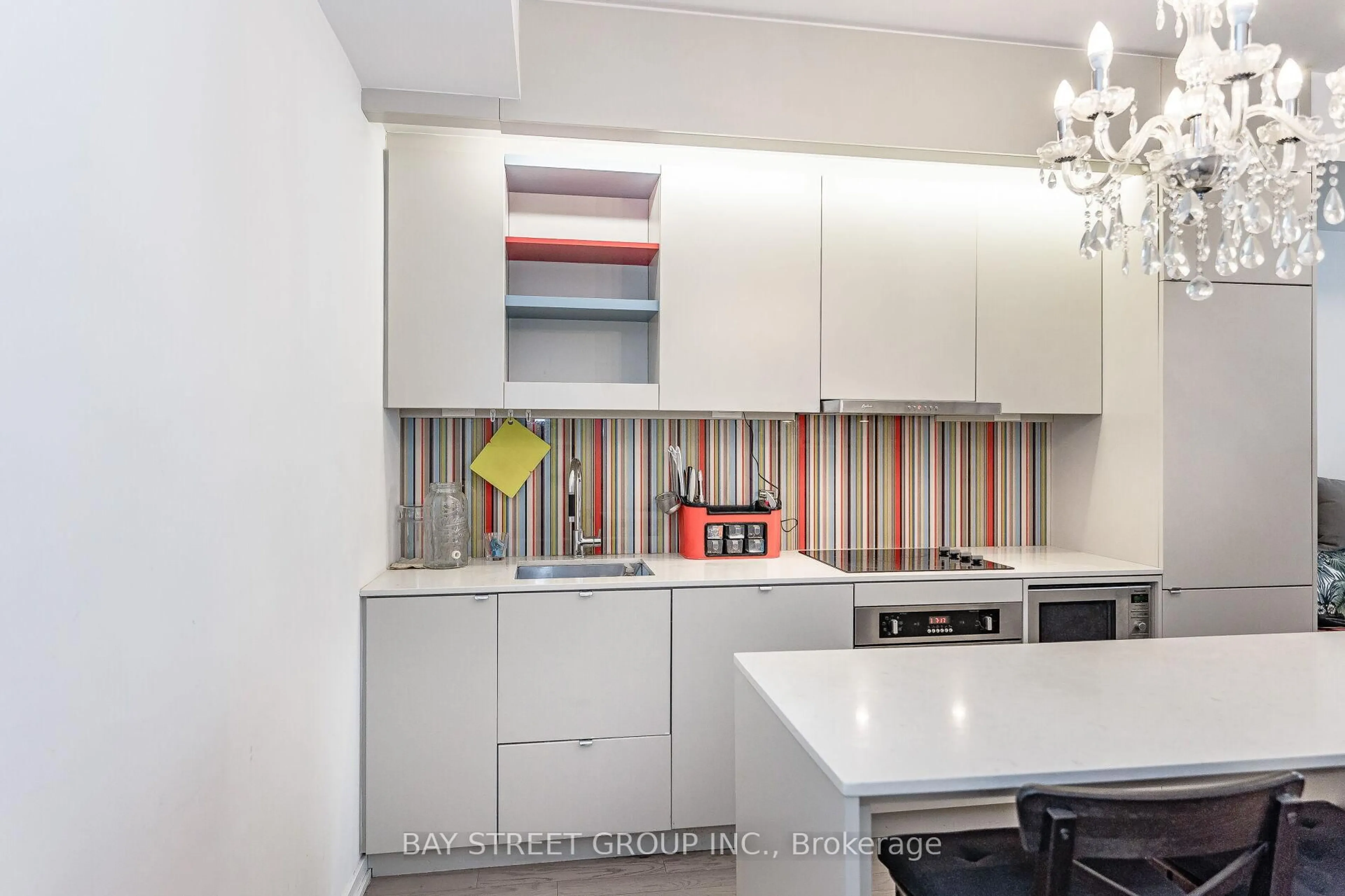 Standard kitchen, unknown for 101 Peter St #601, Toronto Ontario M5V 0G6
