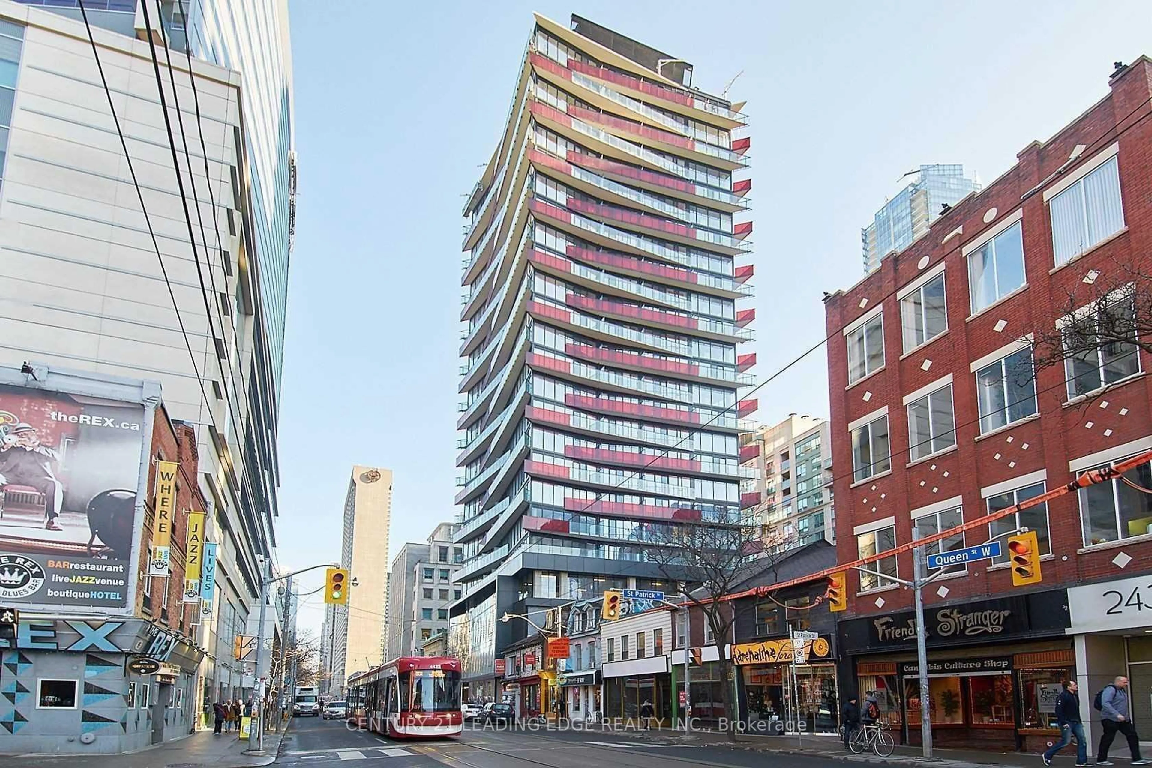 Unknown for 215 Queen St #712, Toronto Ontario M5V 0P5