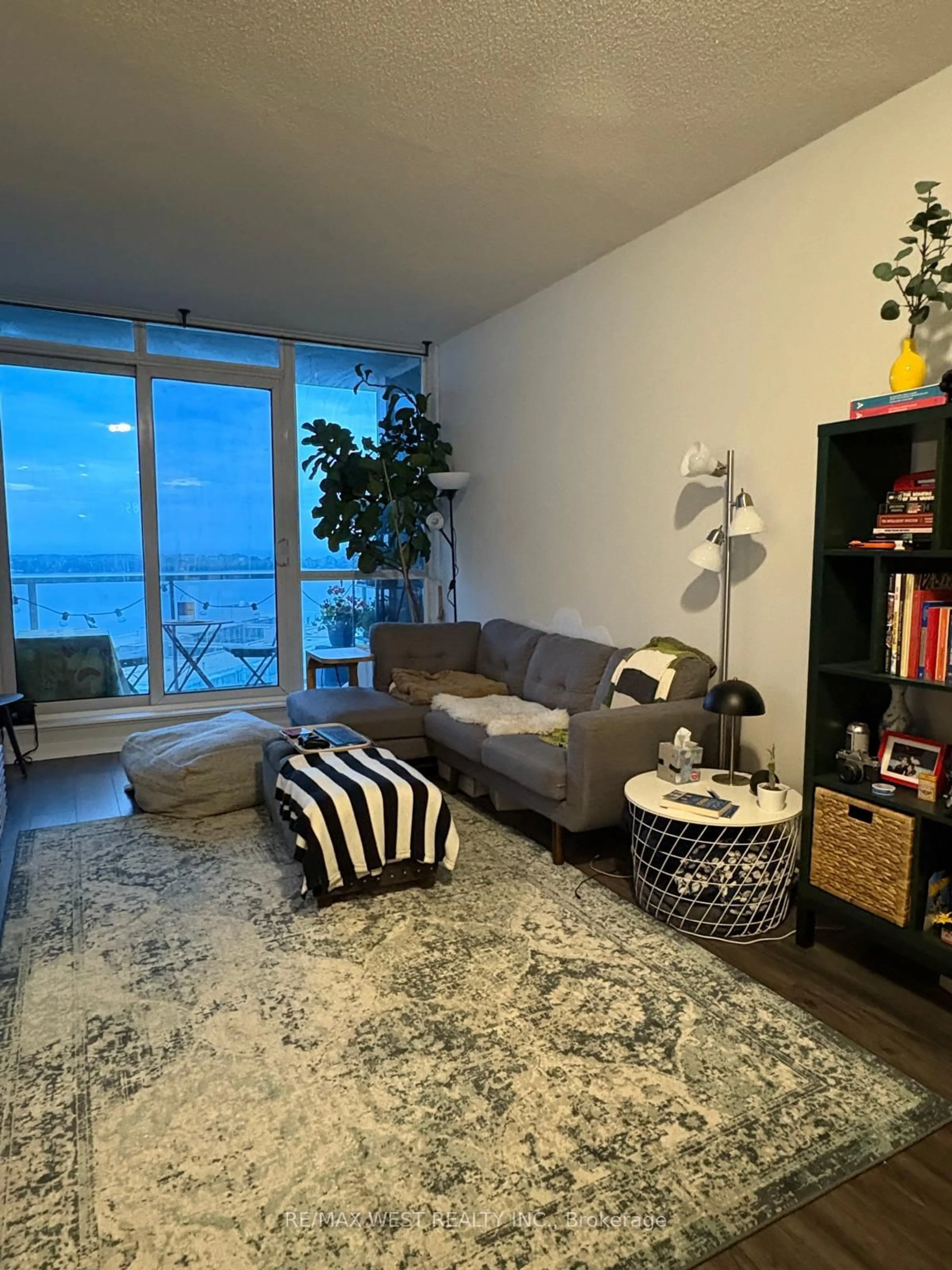 Living room with furniture, unknown for 218 Queens Quay #2204, Toronto Ontario M5J 2Y6