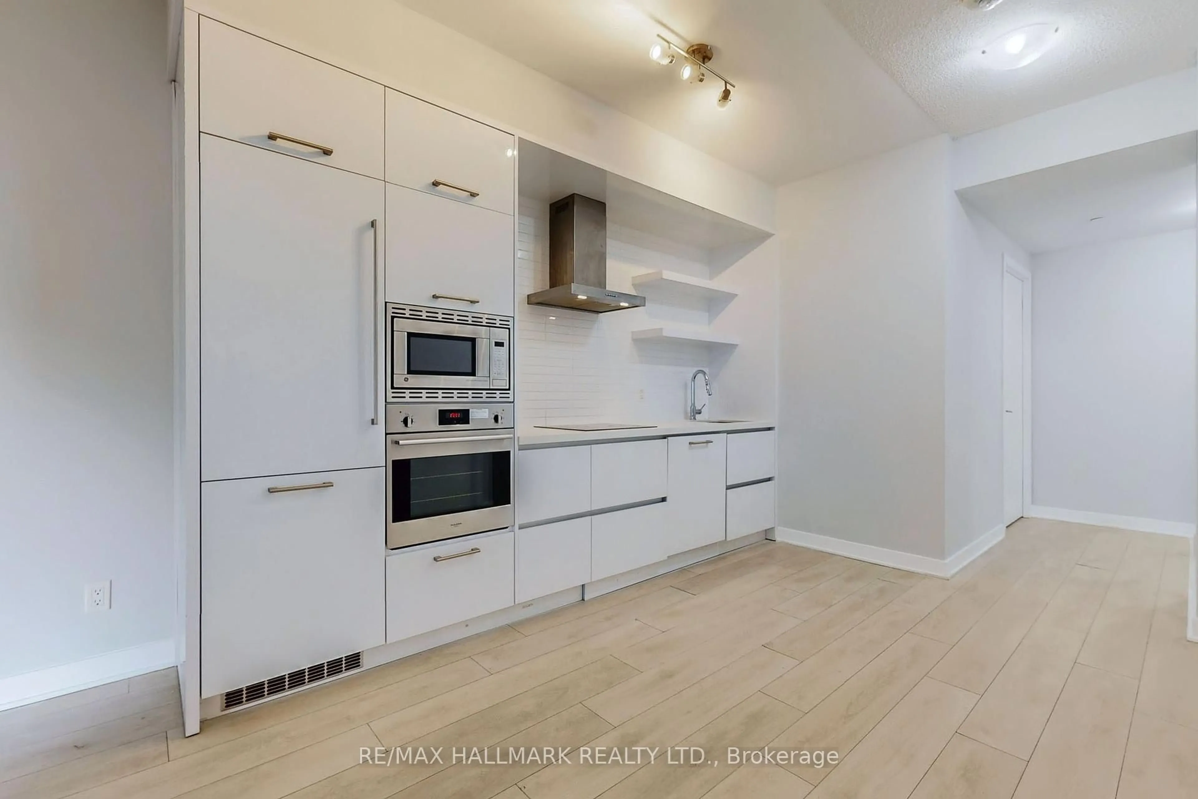 Open concept kitchen, unknown for 2221 Yonge St #313, Toronto Ontario M4S 2B4