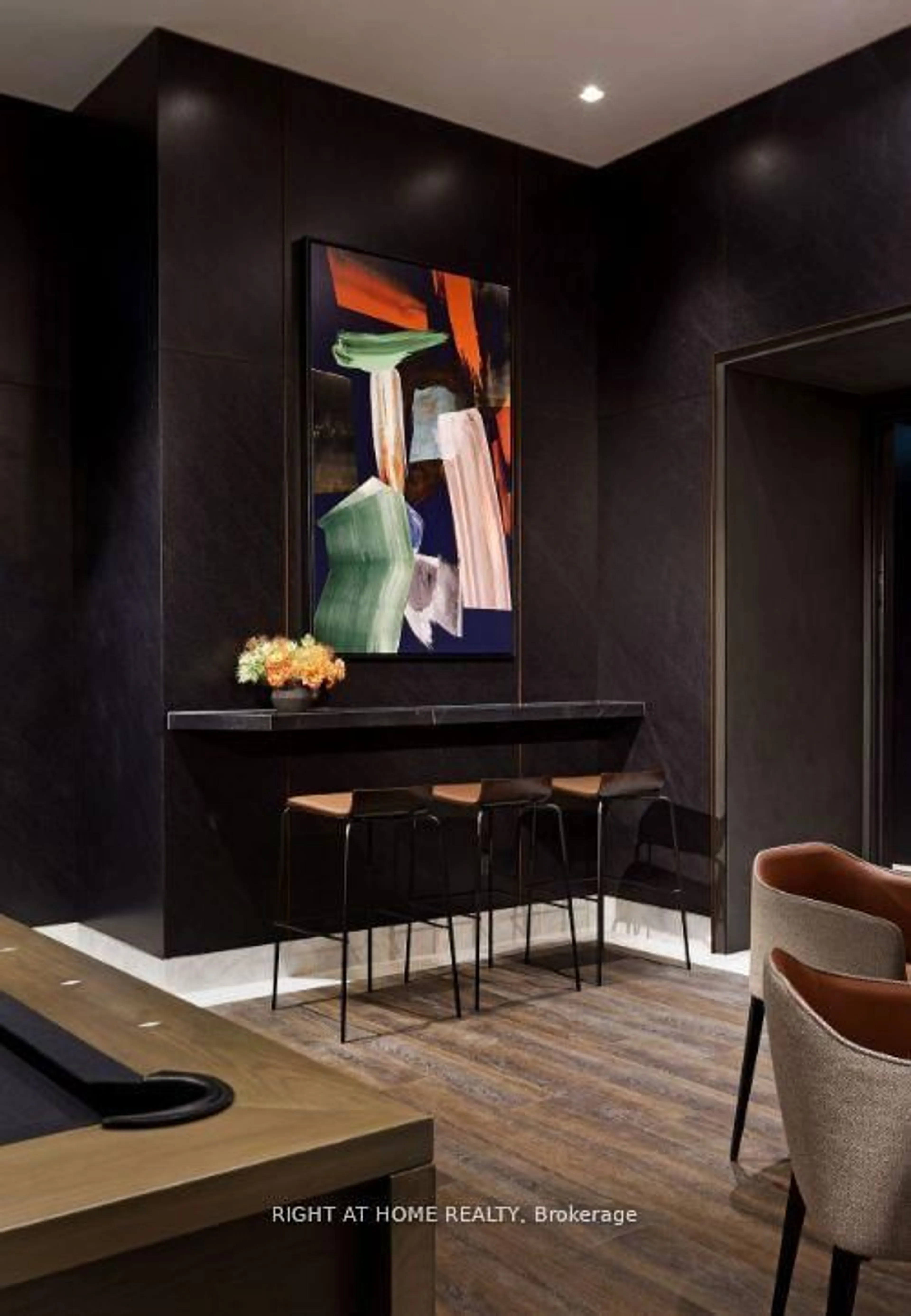Indoor entryway for 470 Front St #1610, Toronto Ontario M5V 0V6