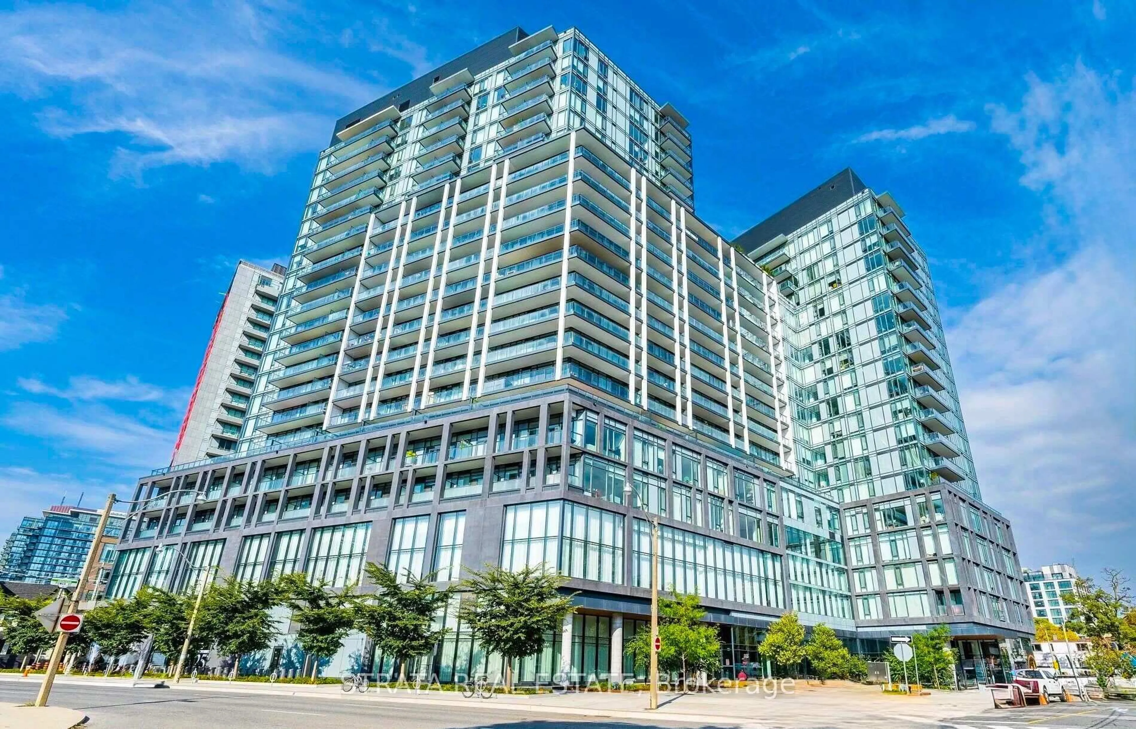 Indoor foyer for 50 Power St #1510, Toronto Ontario M5A 0V3