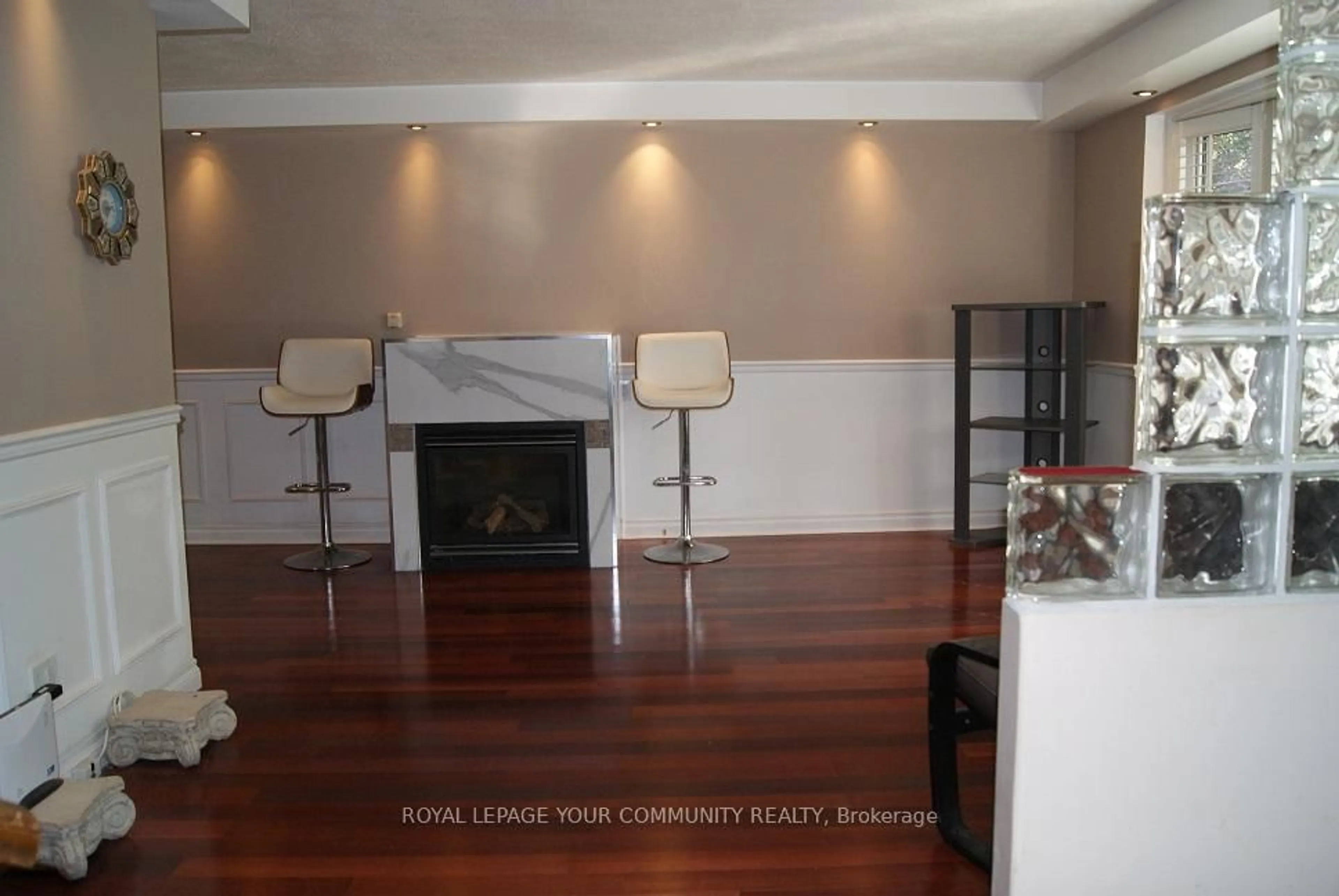 A pic of a room for 56 Willesden Rd, Toronto Ontario M2H 1V7