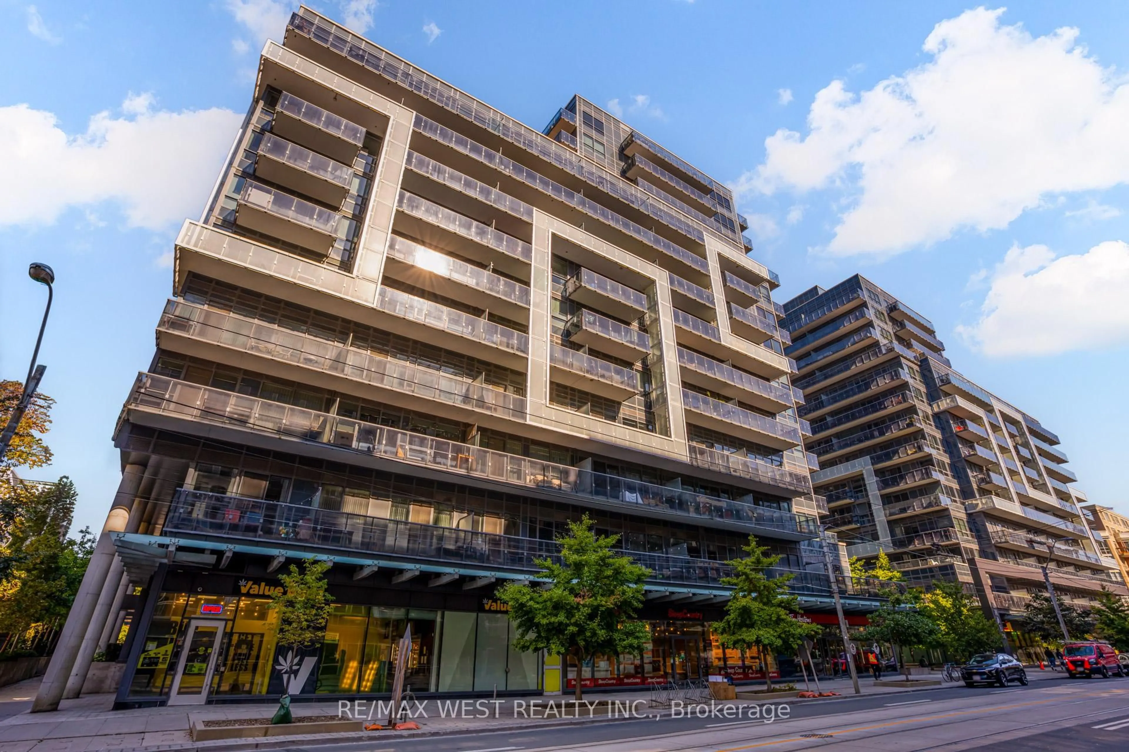 Unknown for 1030 King St #431, Toronto Ontario M6K 3N3