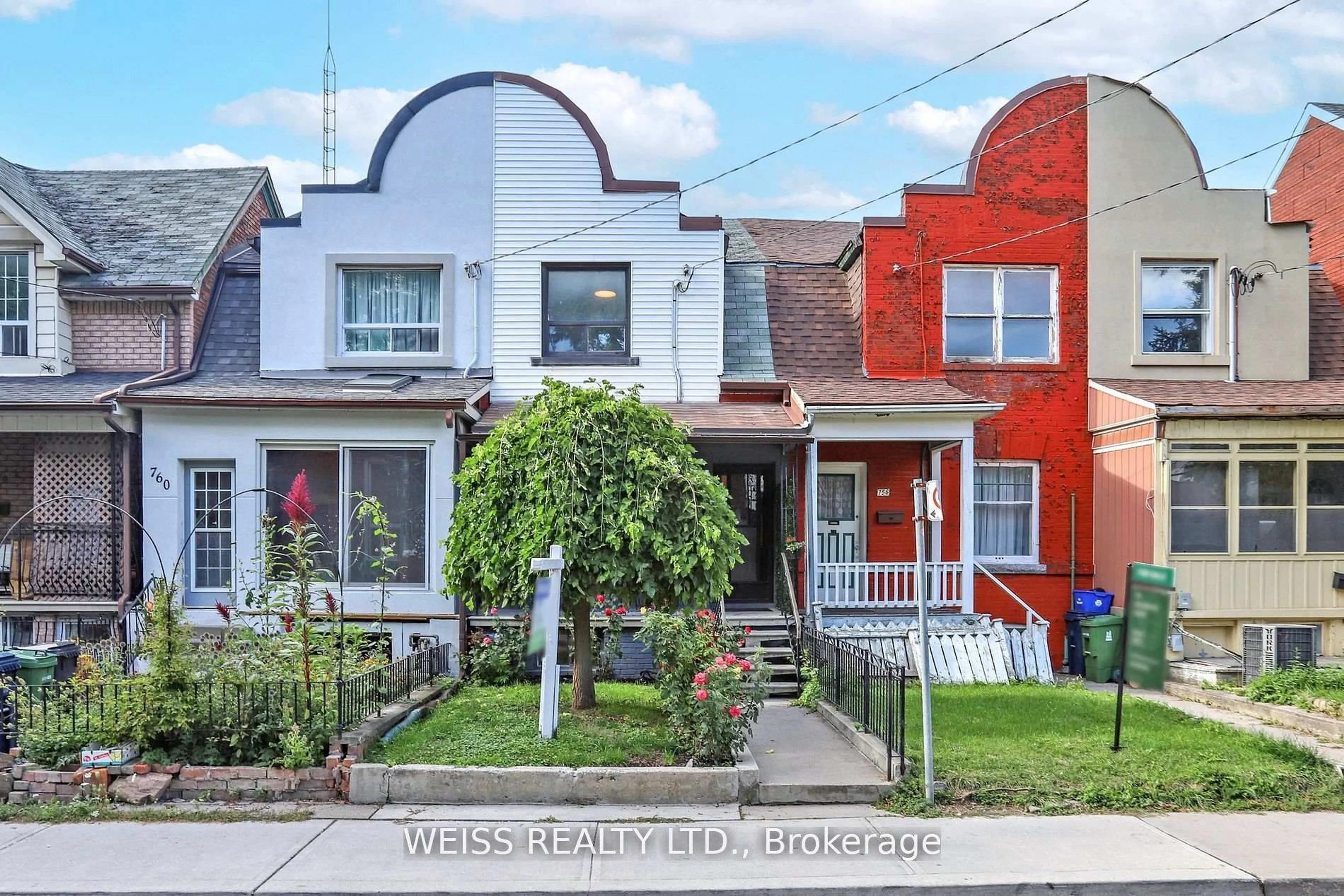 Home with brick exterior material, street for 758 Richmond St, Toronto Ontario M6J 1C5