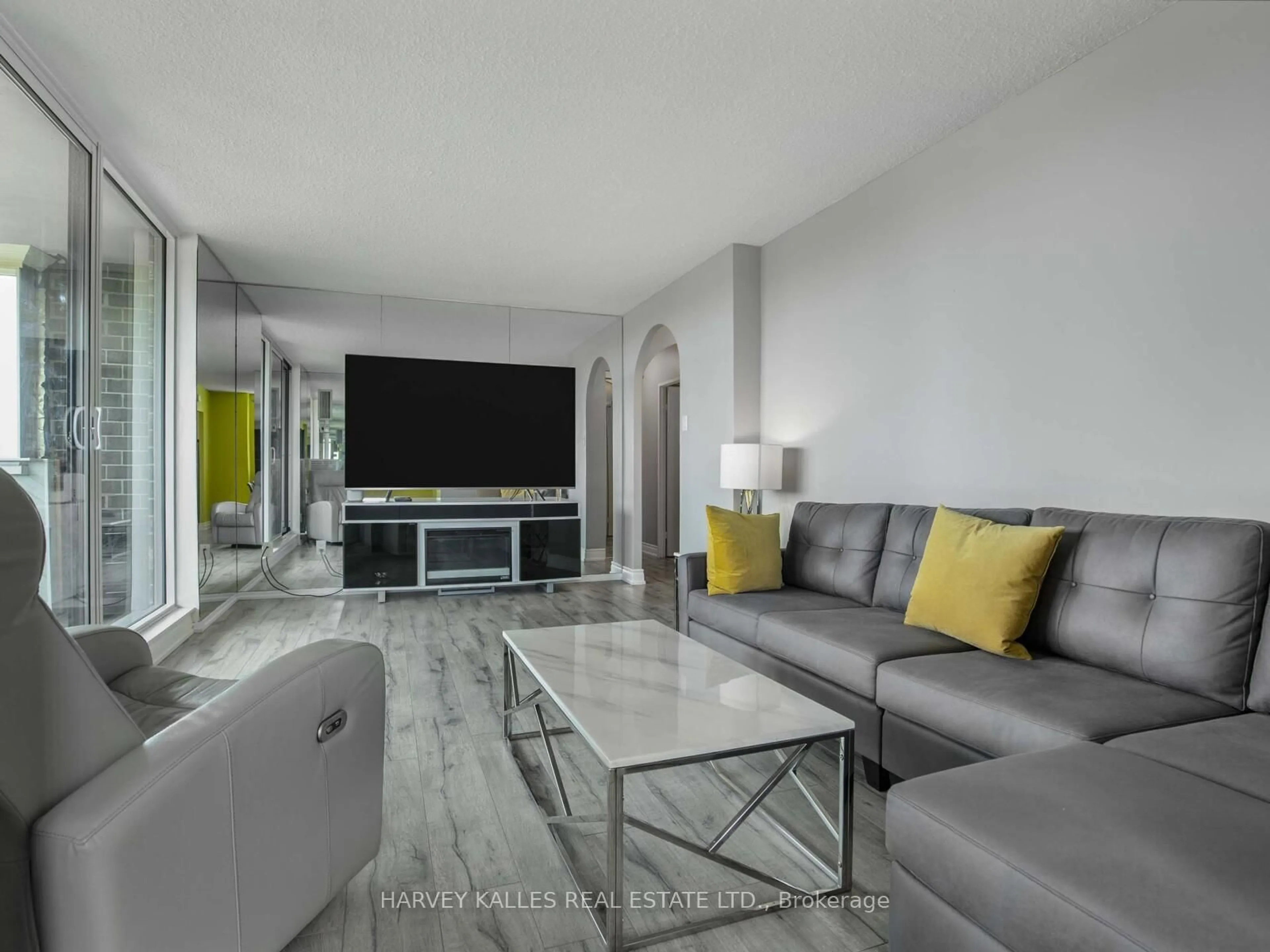 Living room with furniture, unknown for 1900 Sheppard Ave #1708, Toronto Ontario M2J 4T4