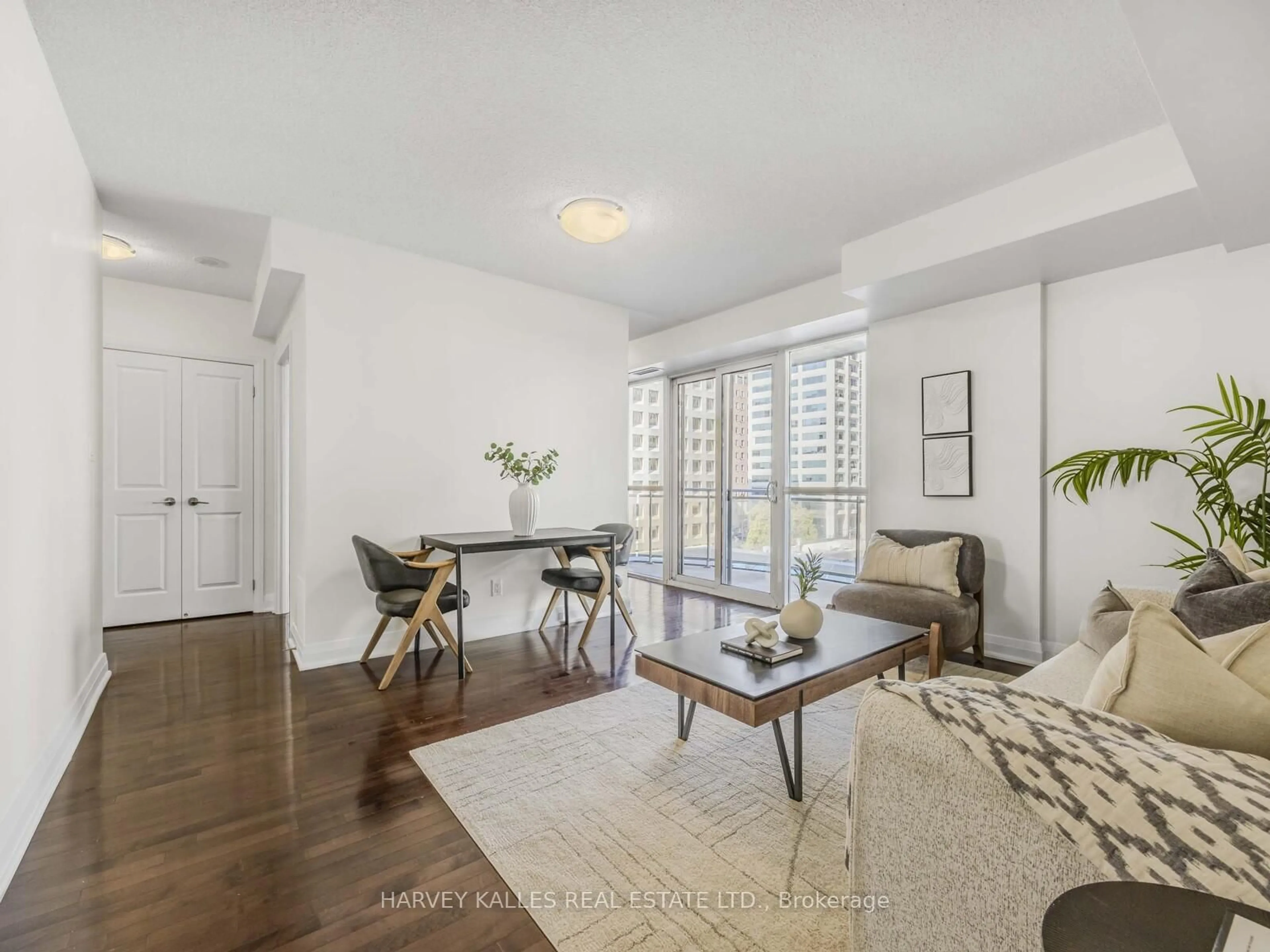 Living room with furniture, unknown for 1430 Yonge St #606, Toronto Ontario M4T 1Y6