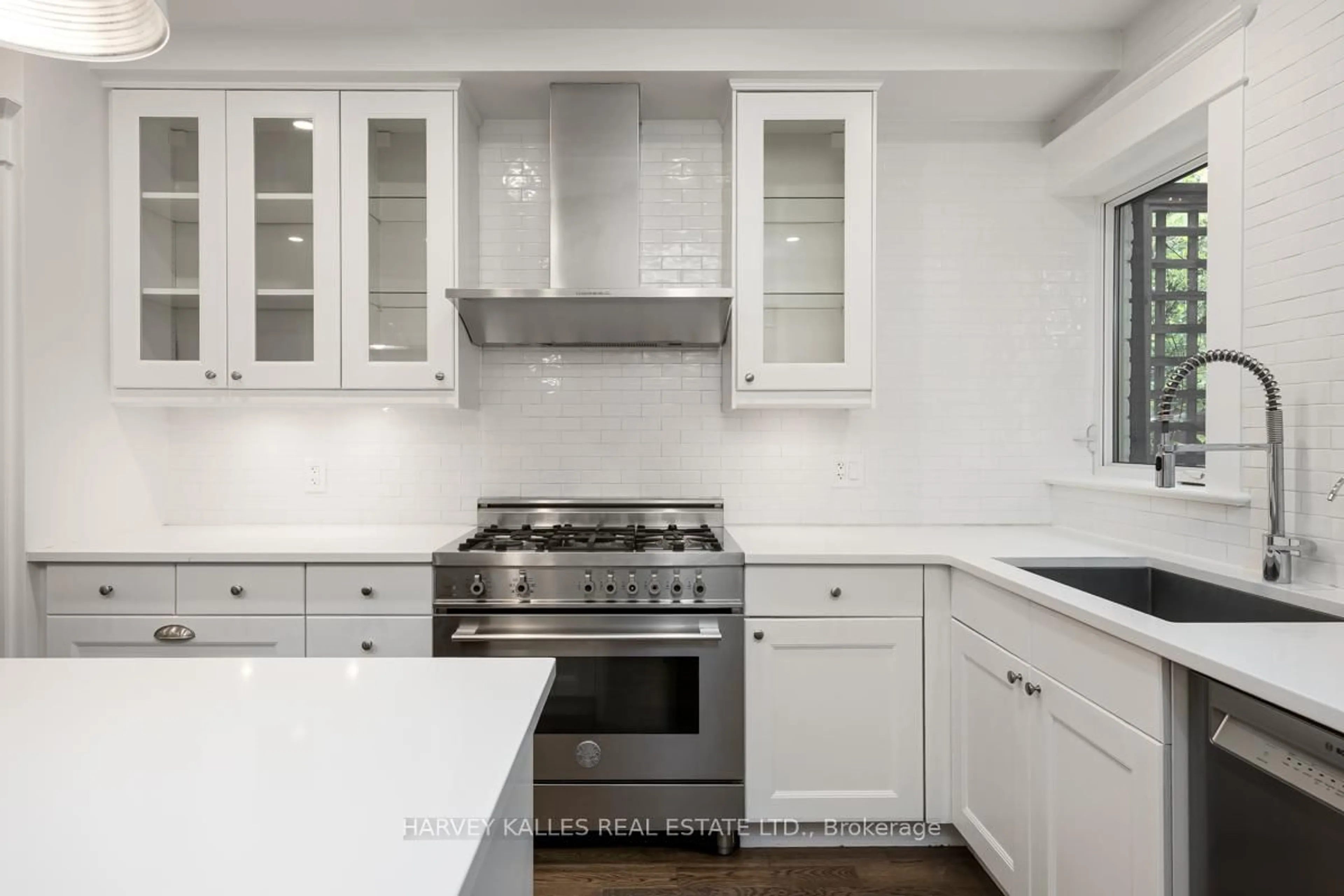 Contemporary kitchen, ceramic/tile floor for 211 Cottingham St, Toronto Ontario M4V 1C4