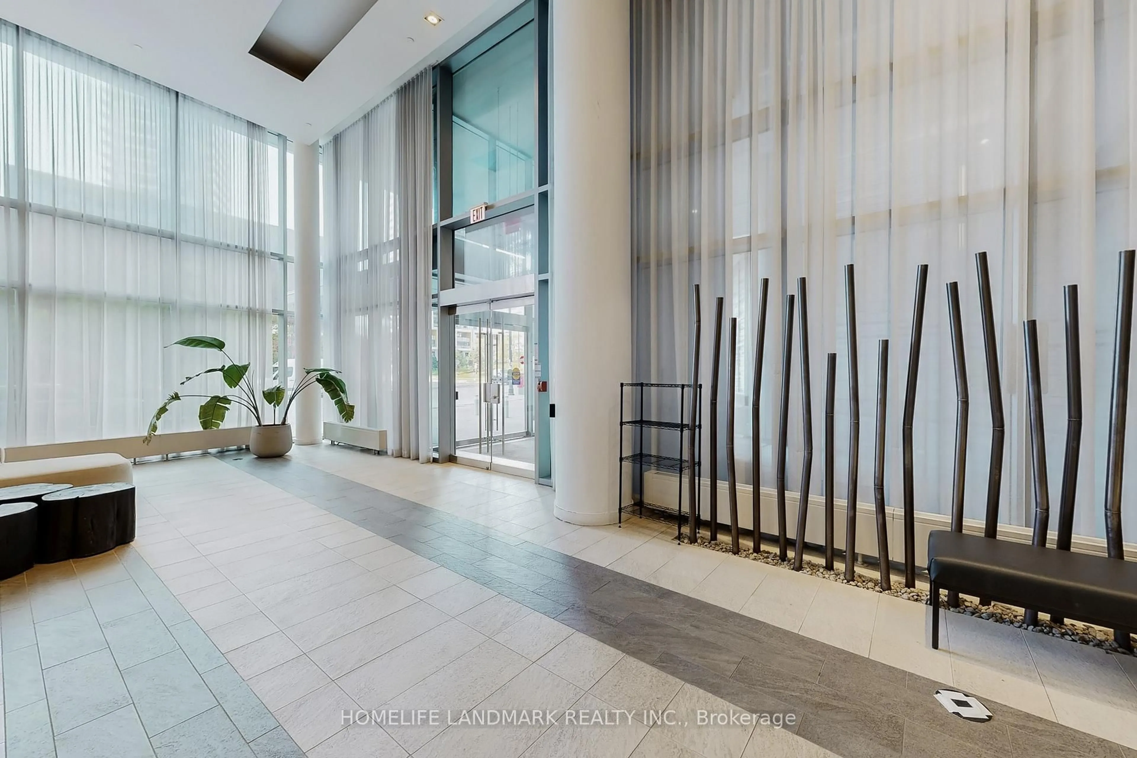 Indoor foyer for 72 Esther Shiner Blvd #1509, Toronto Ontario M2K 0C4