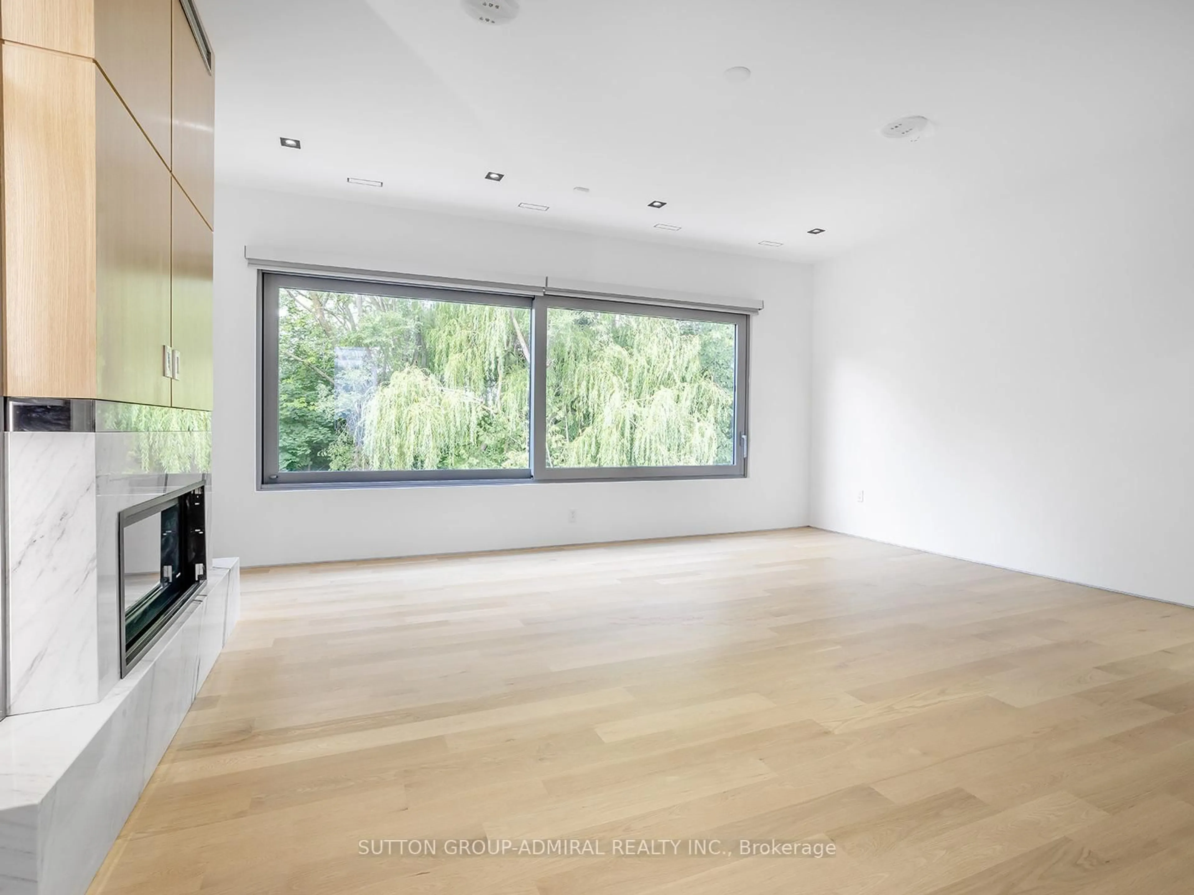 A pic of a room for 157 Old Forest Hill Rd, Toronto Ontario M5N 2N7