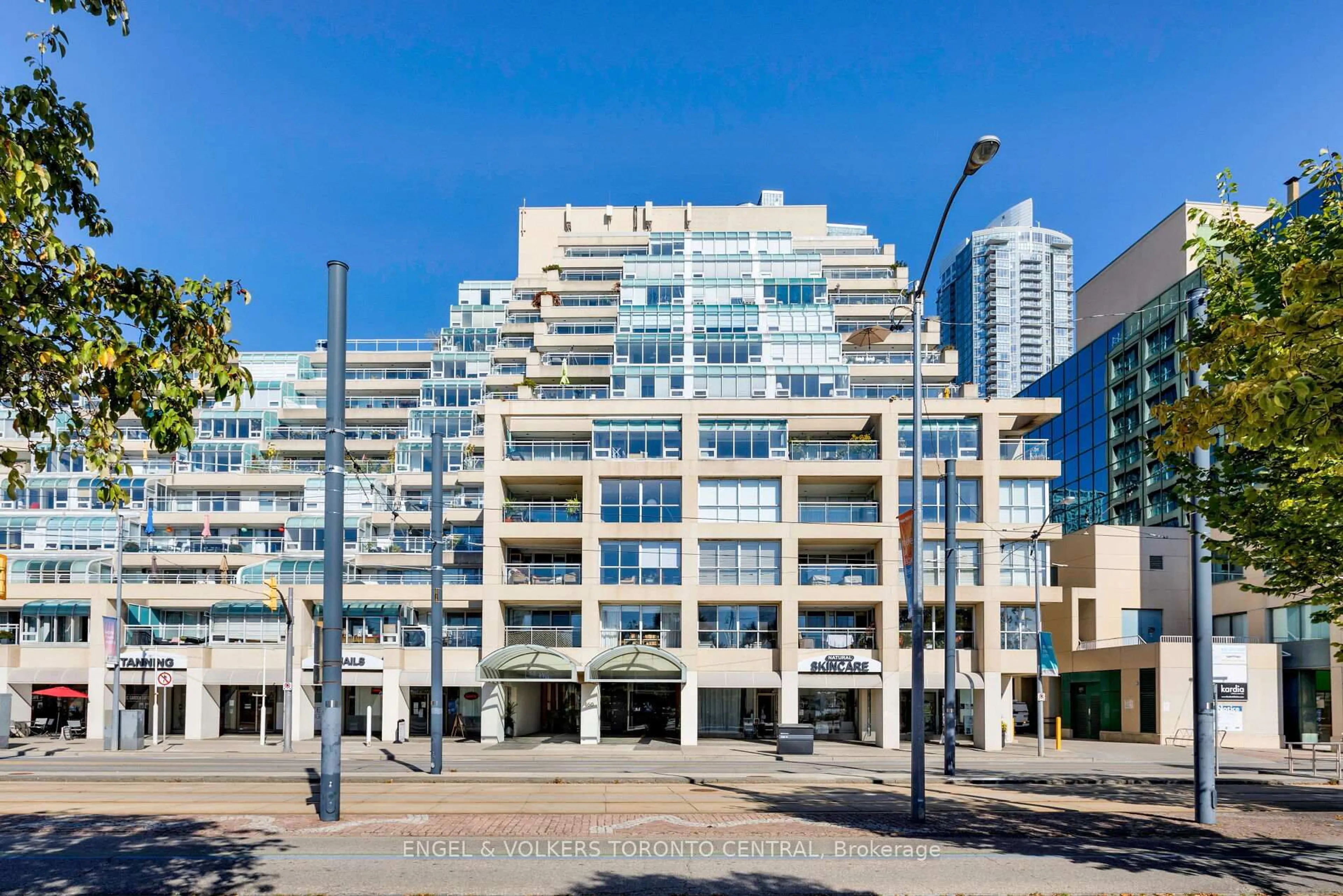 Unknown for 460 Queens Quay Way #803E, Toronto Ontario M5V 2Y5