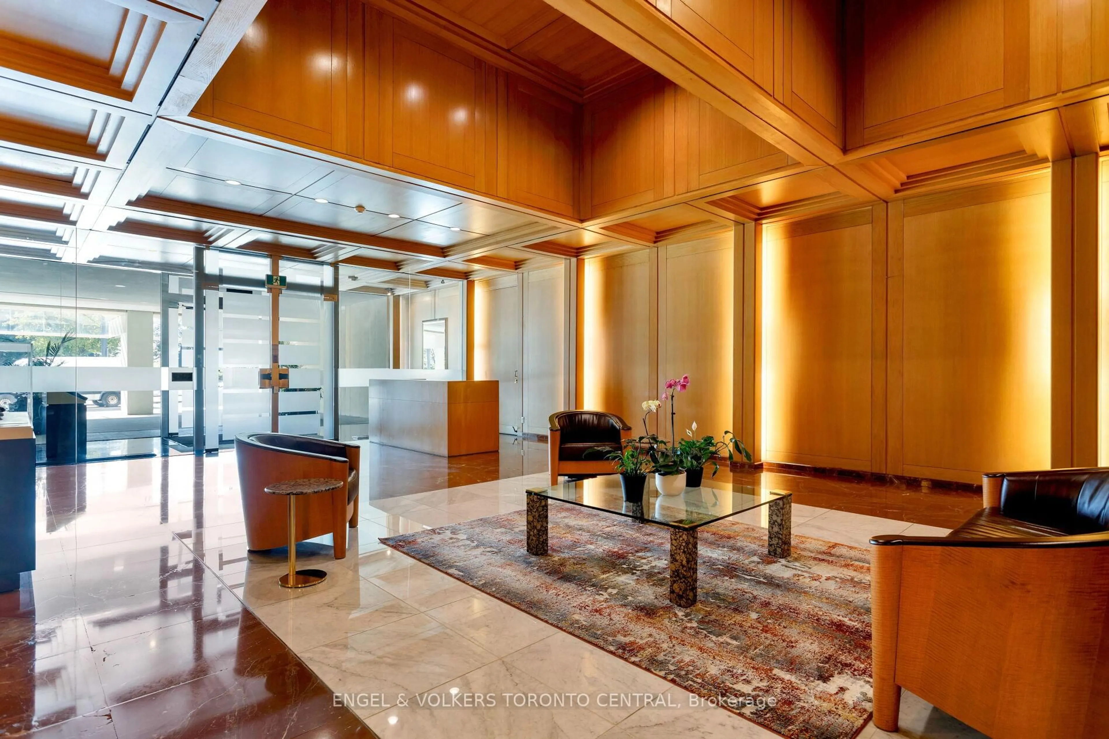 Lobby for 460 Queens Quay Way #803E, Toronto Ontario M5V 2Y5