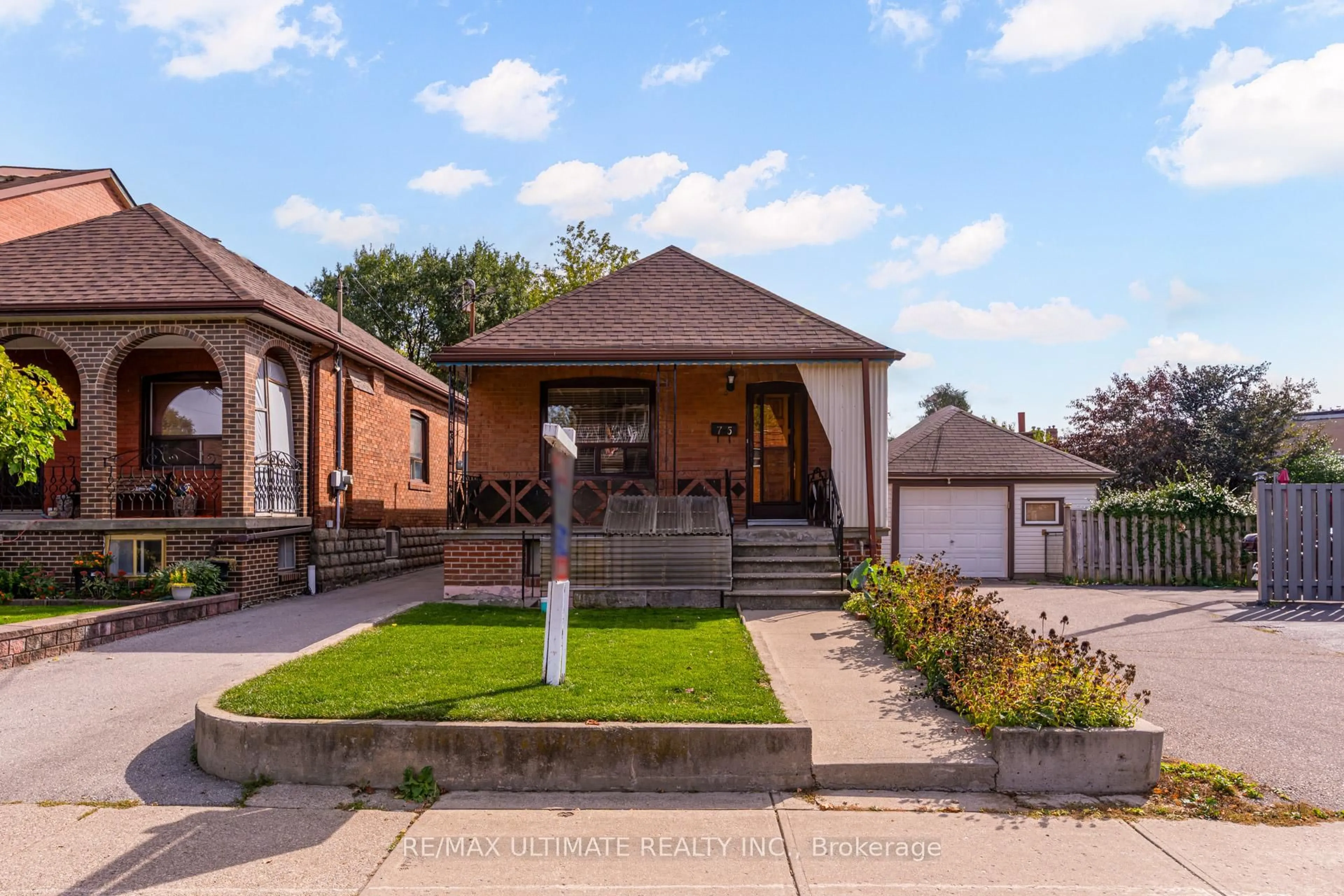 Home with brick exterior material, street for 75 Amherst Ave, Toronto Ontario M6E 1Z5