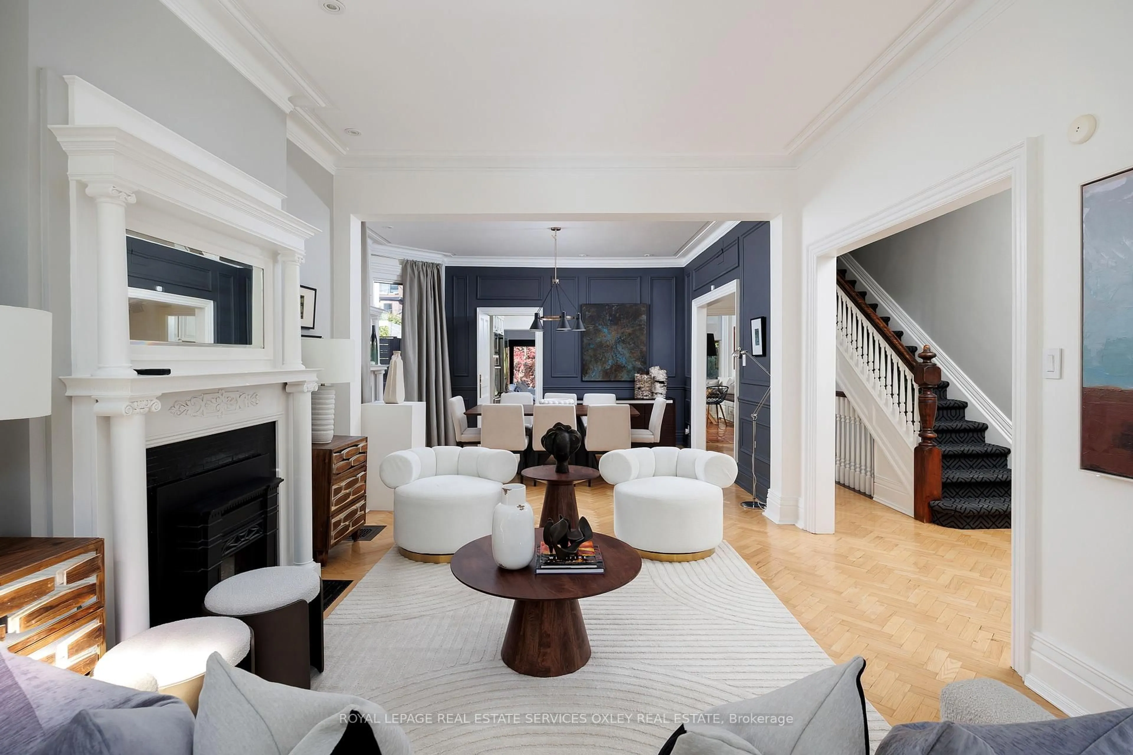 Living room with furniture, unknown for 134 Roxborough St, Toronto Ontario M5R 1V1