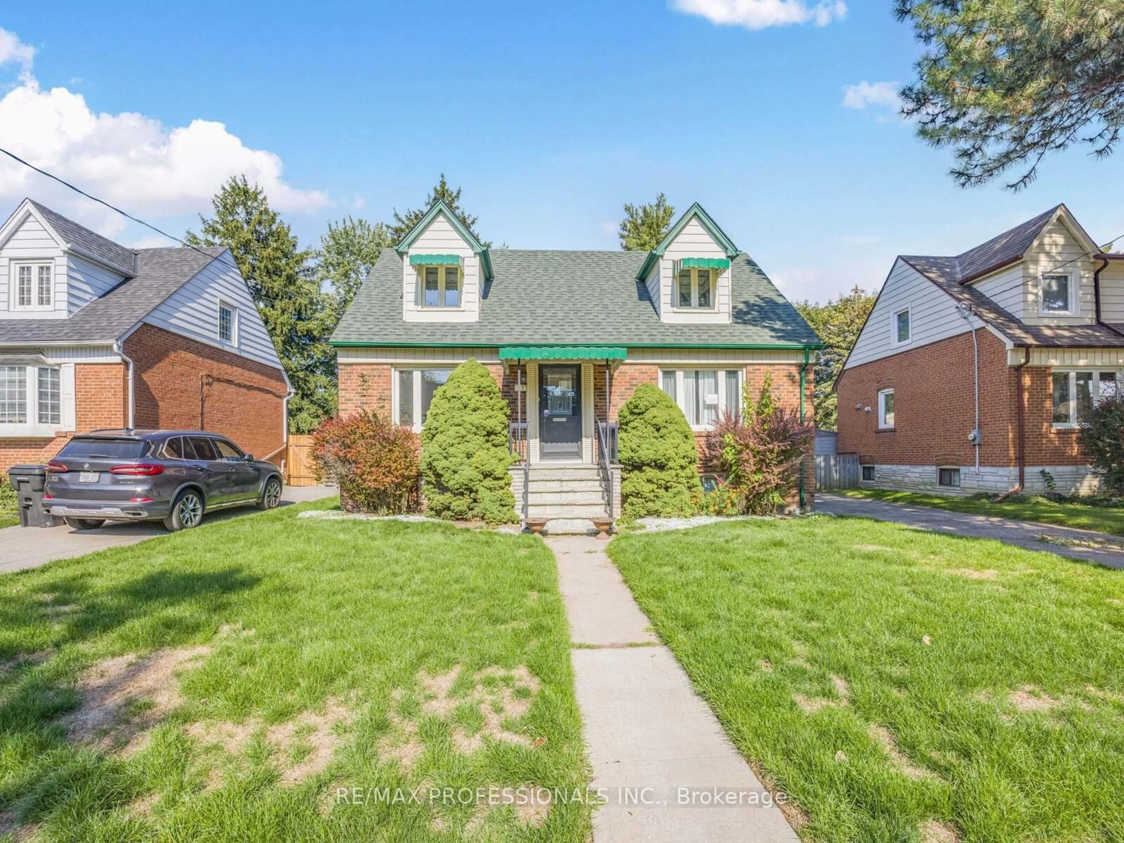 Home with brick exterior material, street for 55 Craigmore Cres, Toronto Ontario M2N 2Y6