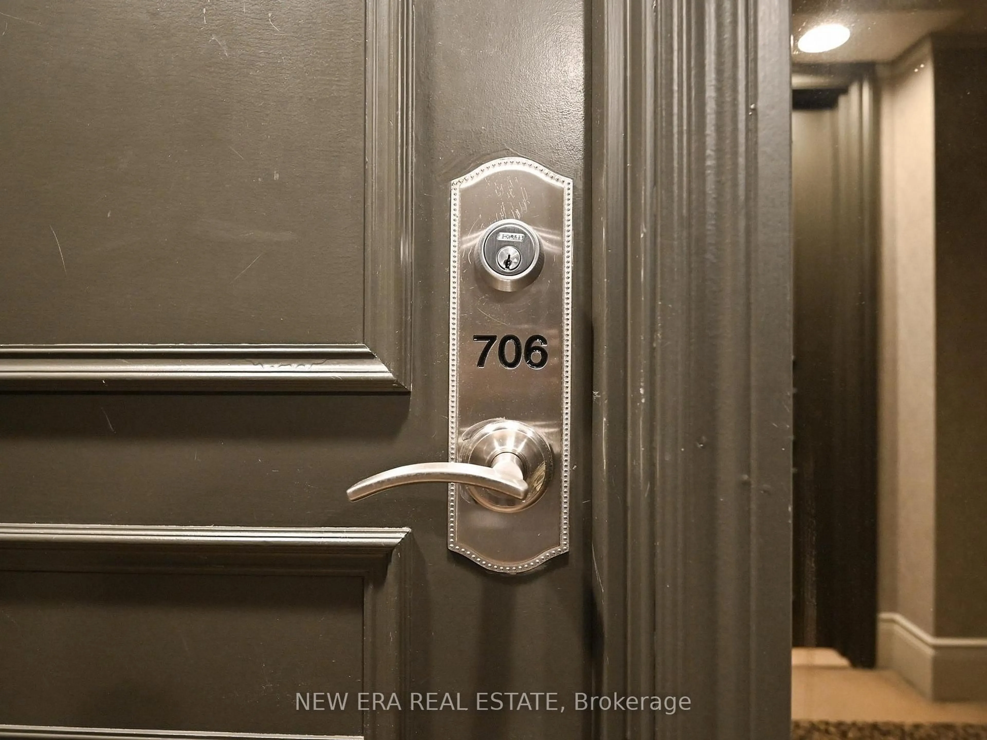 Indoor foyer for 1030 Sheppard Ave #706, Toronto Ontario M3H 6C1