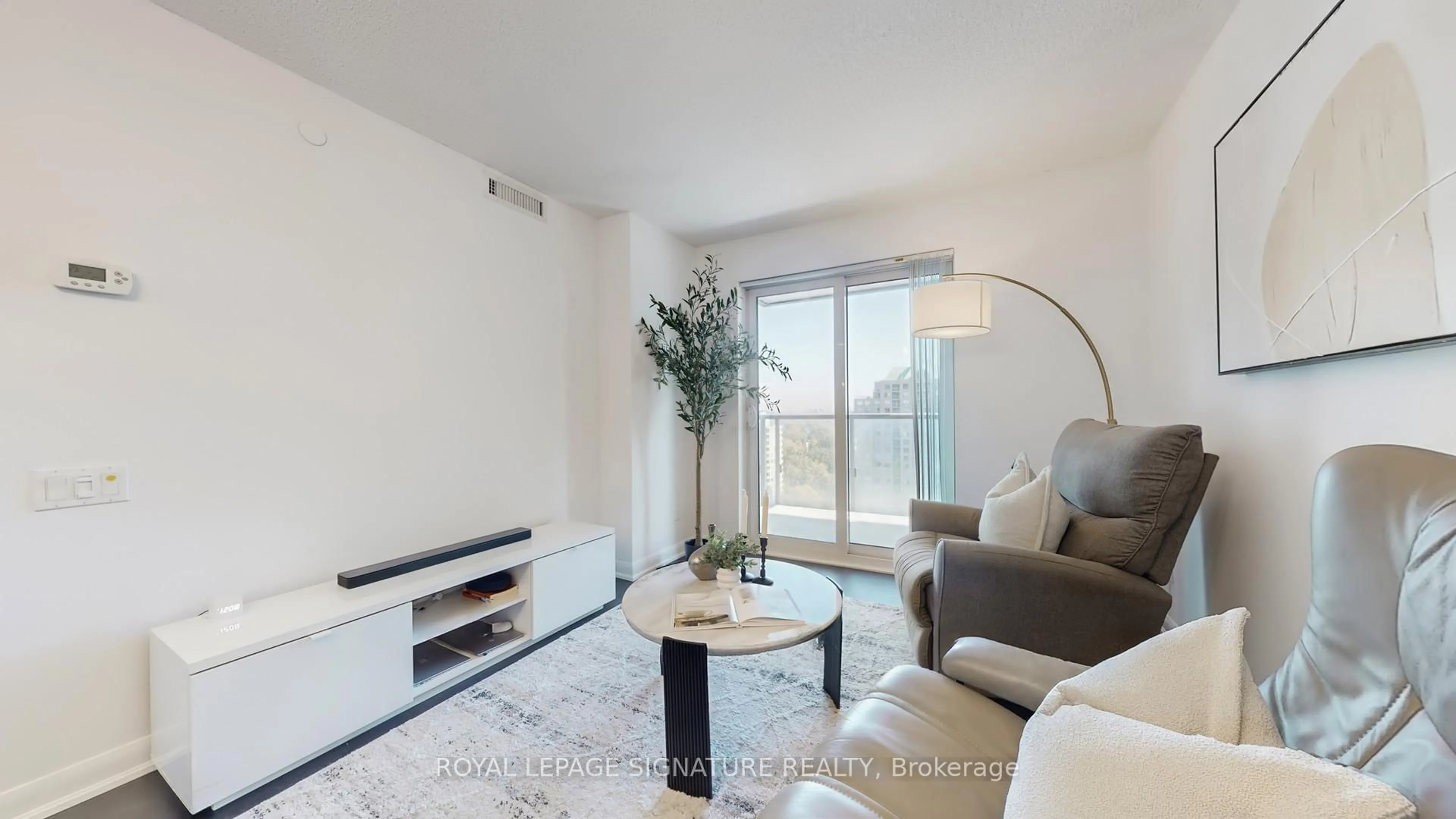 Living room with furniture, unknown for 5162 Yonge St #1807, Toronto Ontario M2N 0E9