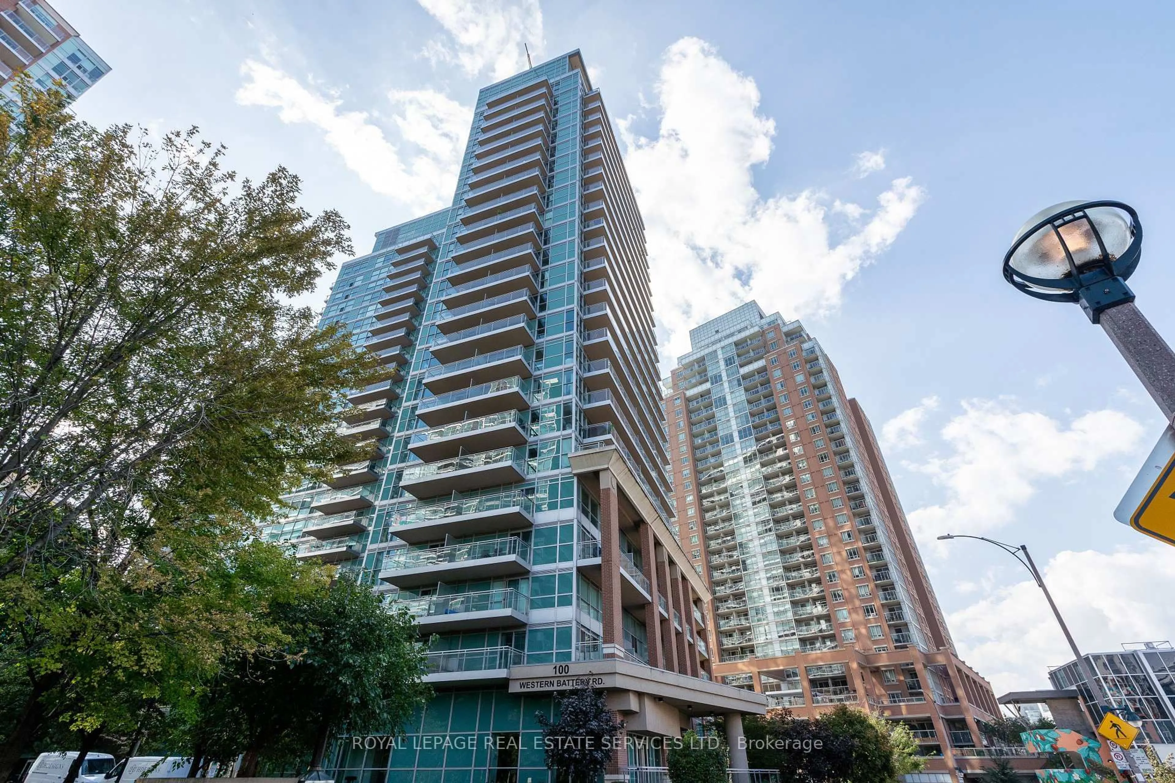 Patio, unknown for 100 Western Battery Rd #1807, Toronto Ontario M6K 3S2