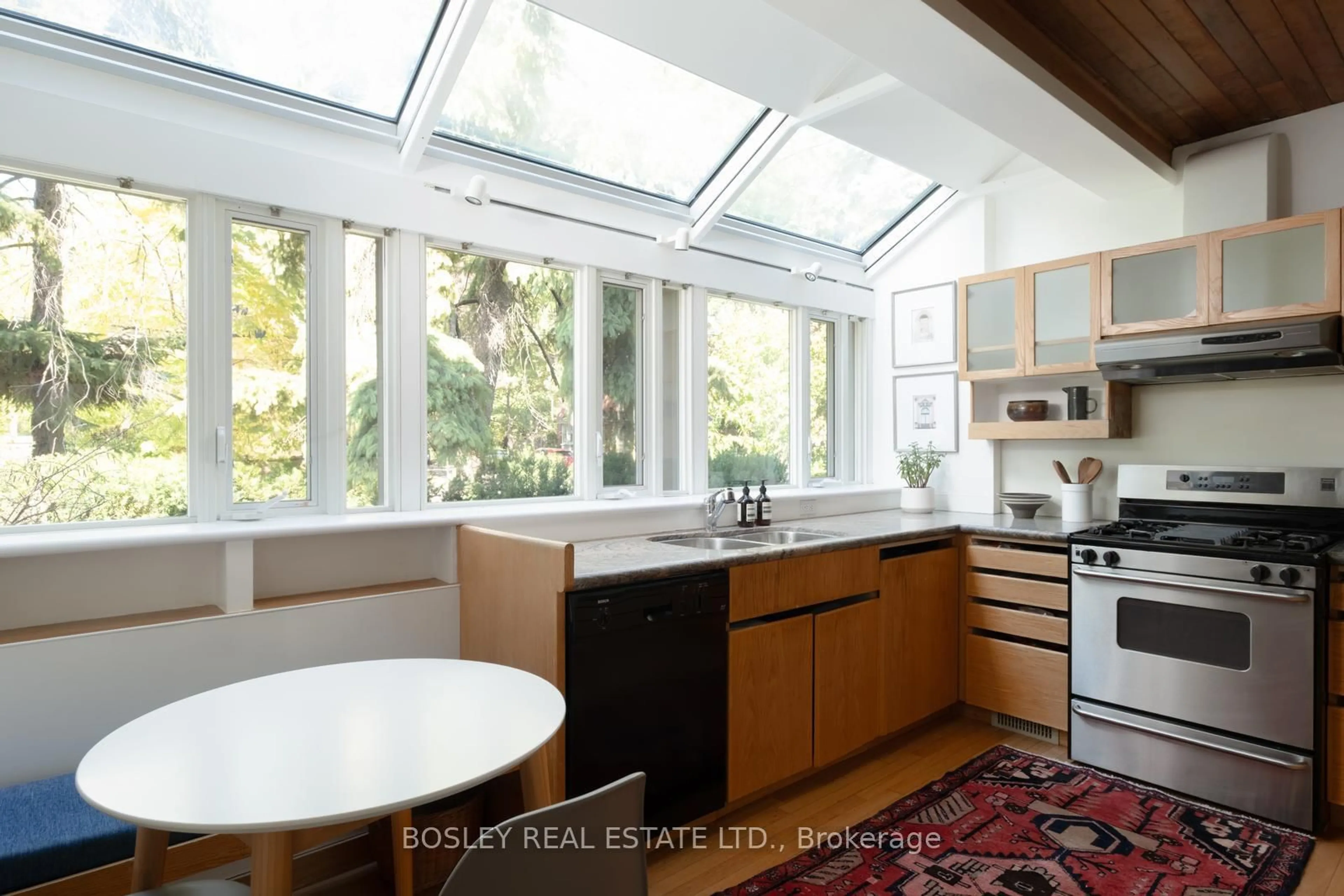 Contemporary kitchen, unknown for 169 Heath St, Toronto Ontario M4T 1S6