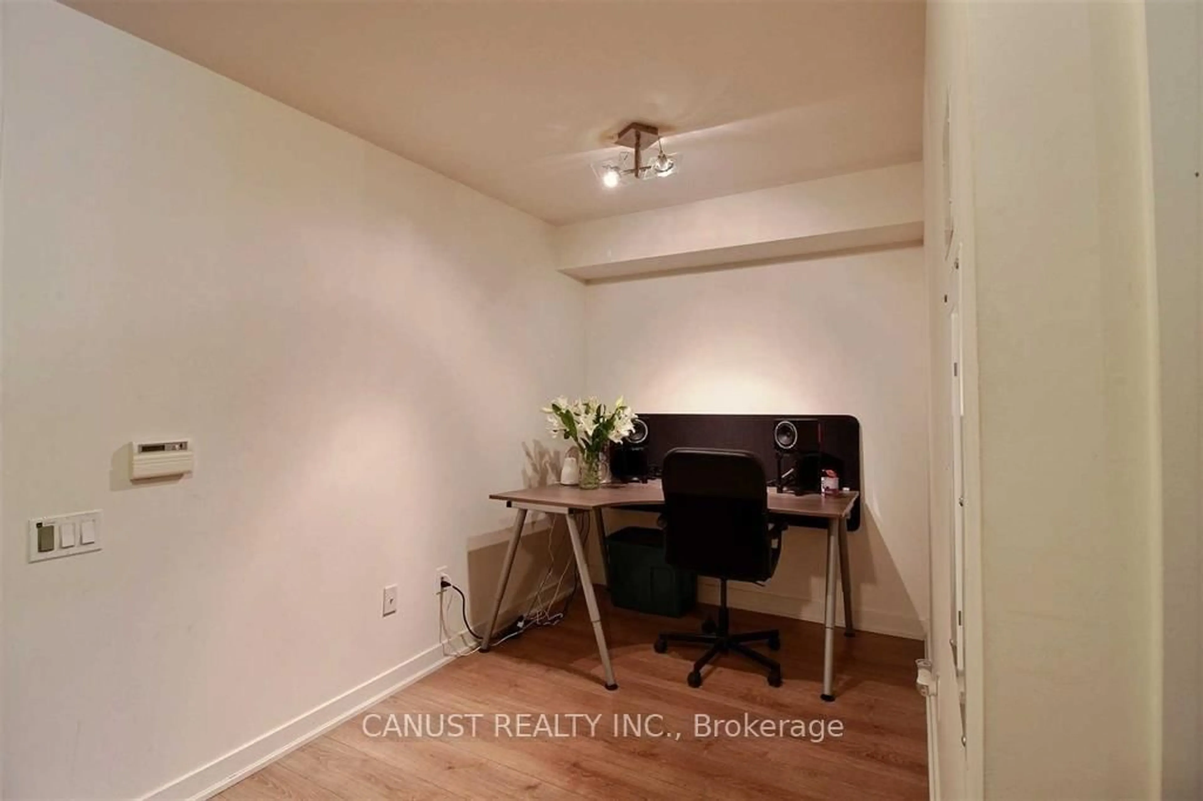 A pic of a room for 775 King St. St, Toronto Ontario M5V 2K3