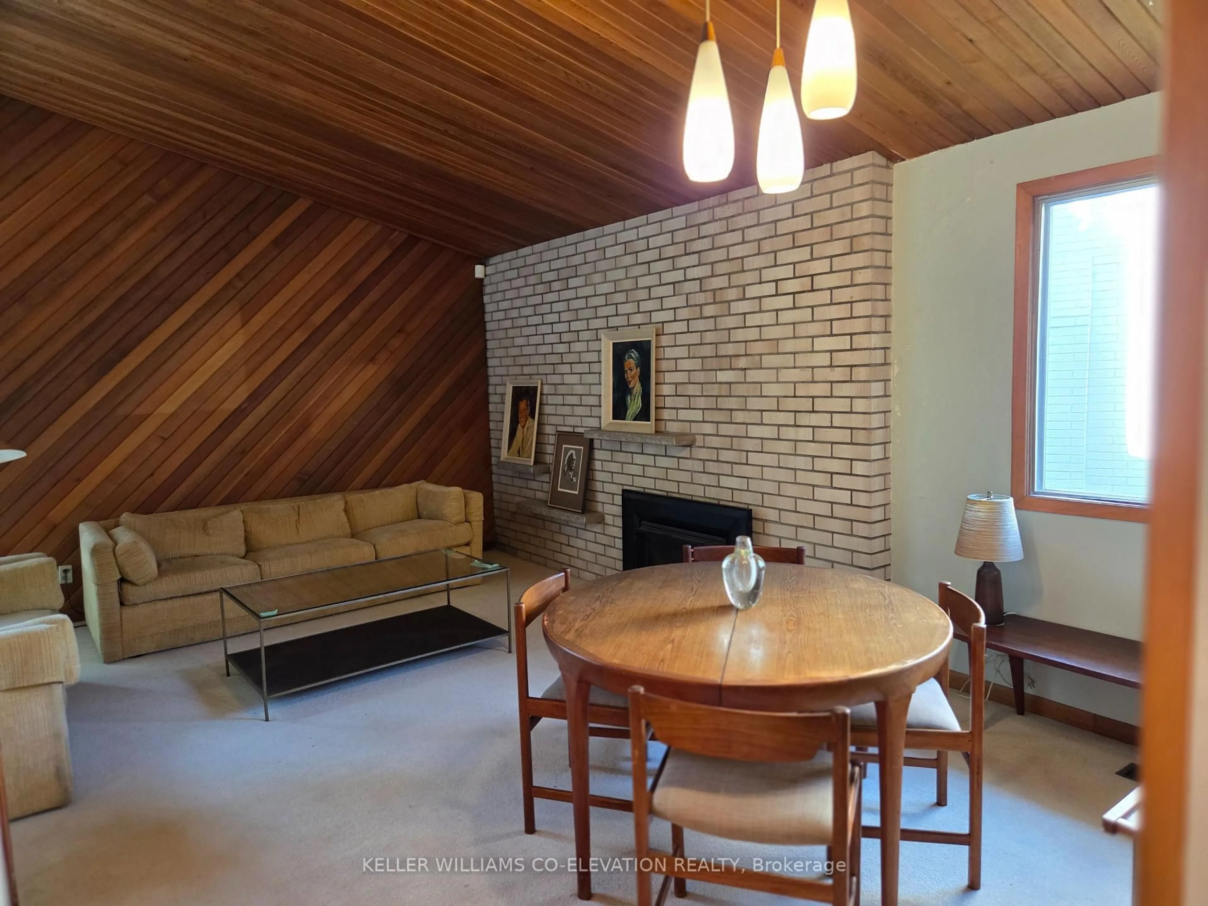 Living room with furniture, unknown for 36 Danville Dr, Toronto Ontario M2P 1J1