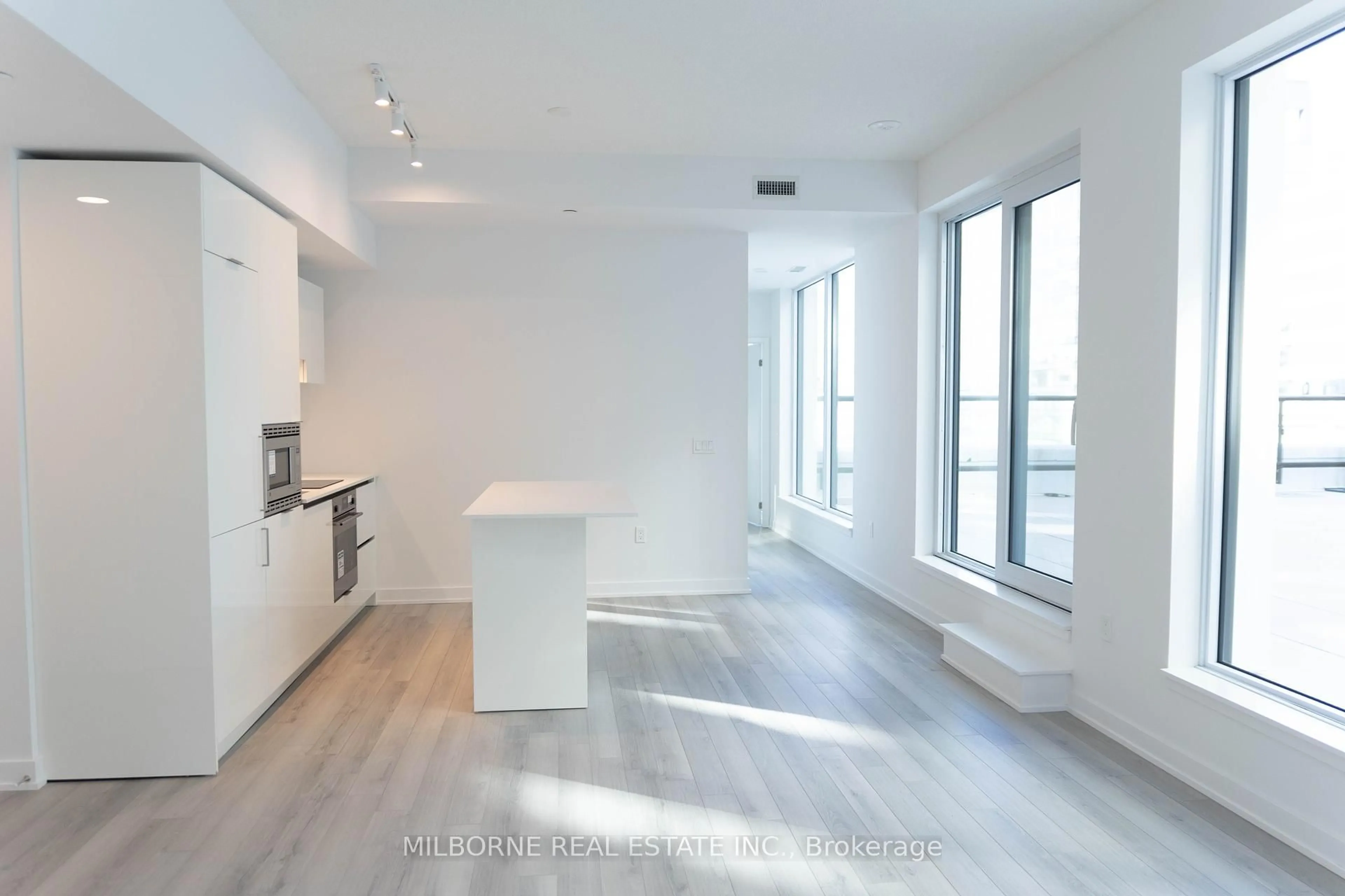Unknown for 121 St. Patrick St #1216, Toronto Ontario M5T 3C1