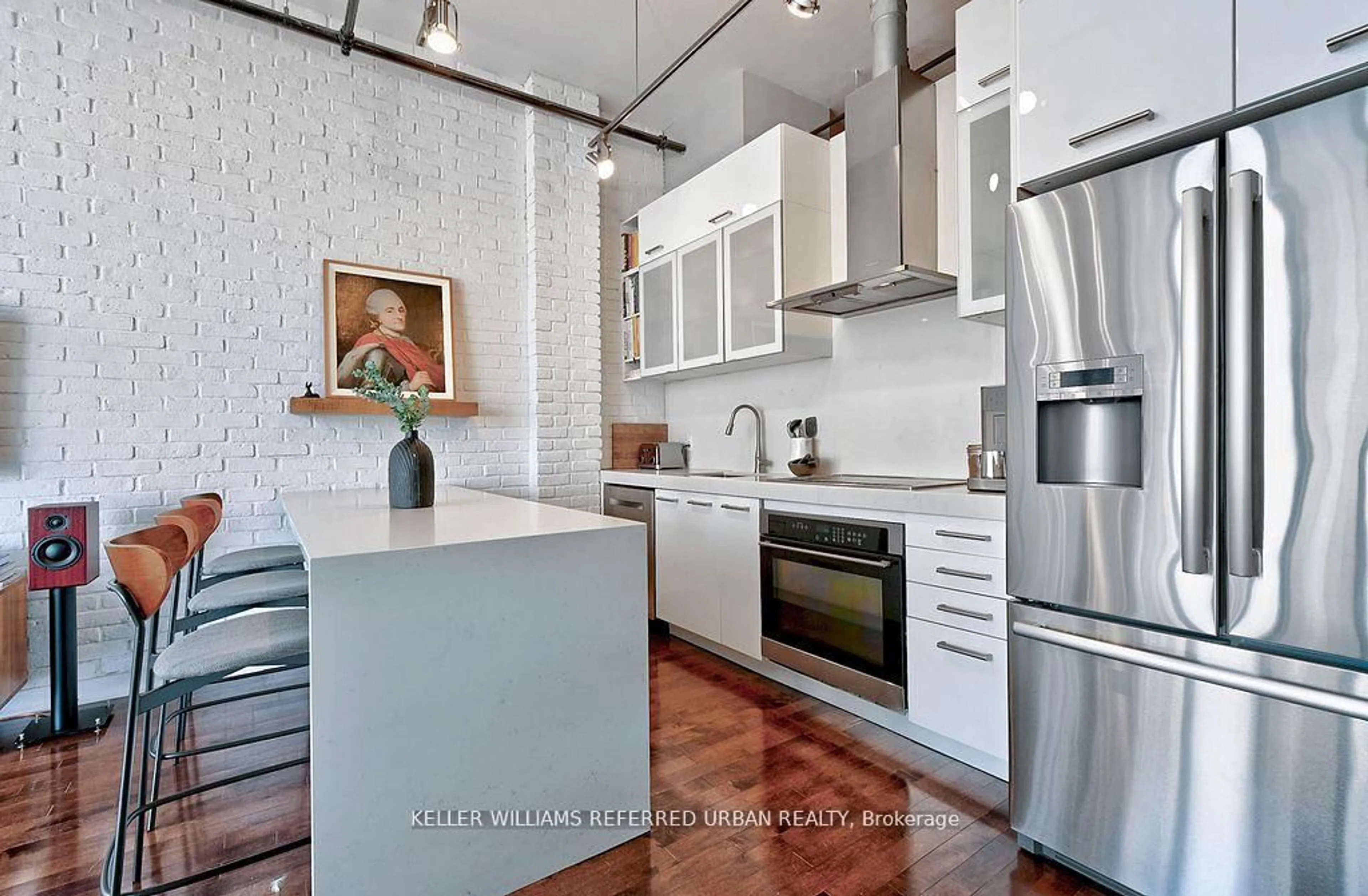 Contemporary kitchen, ceramic/tile floor for 43 Hanna Ave #608, Toronto Ontario M6K 1X1