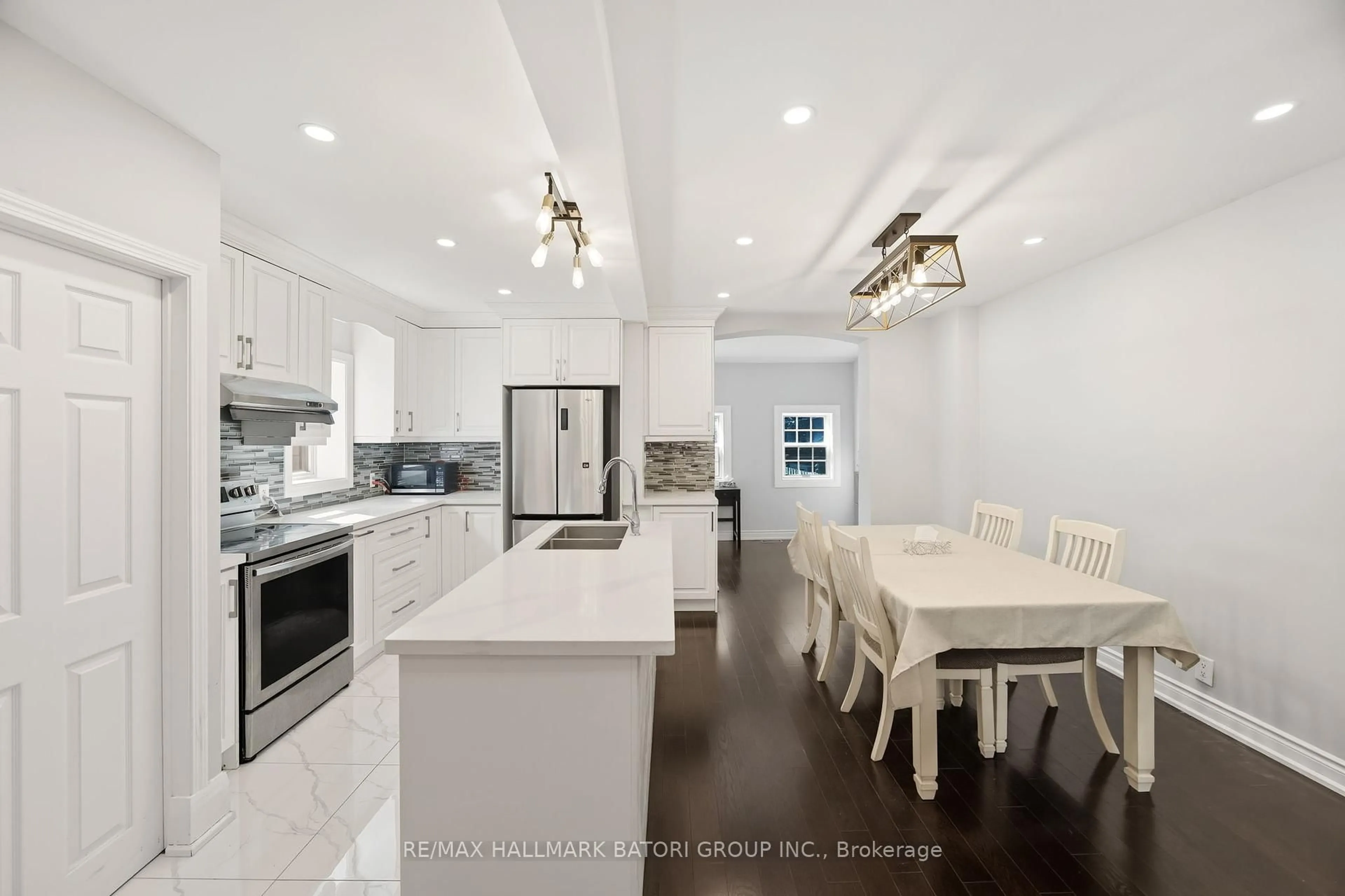 Open concept kitchen, unknown for 6 Rosewell Ave, Toronto Ontario M4R 1Z7