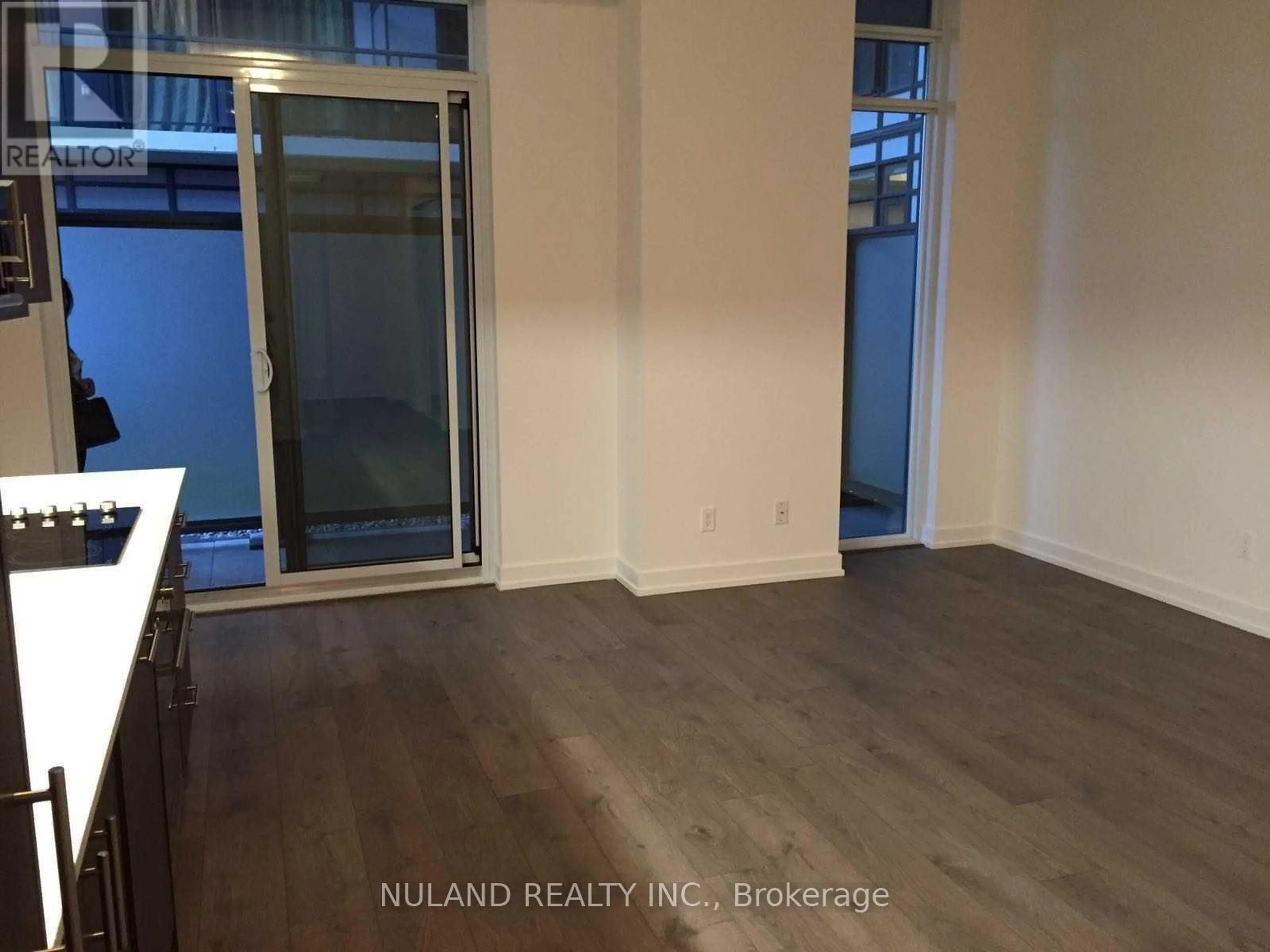 A pic of a room for 297 College St #521, Toronto Ontario M5T 1S2