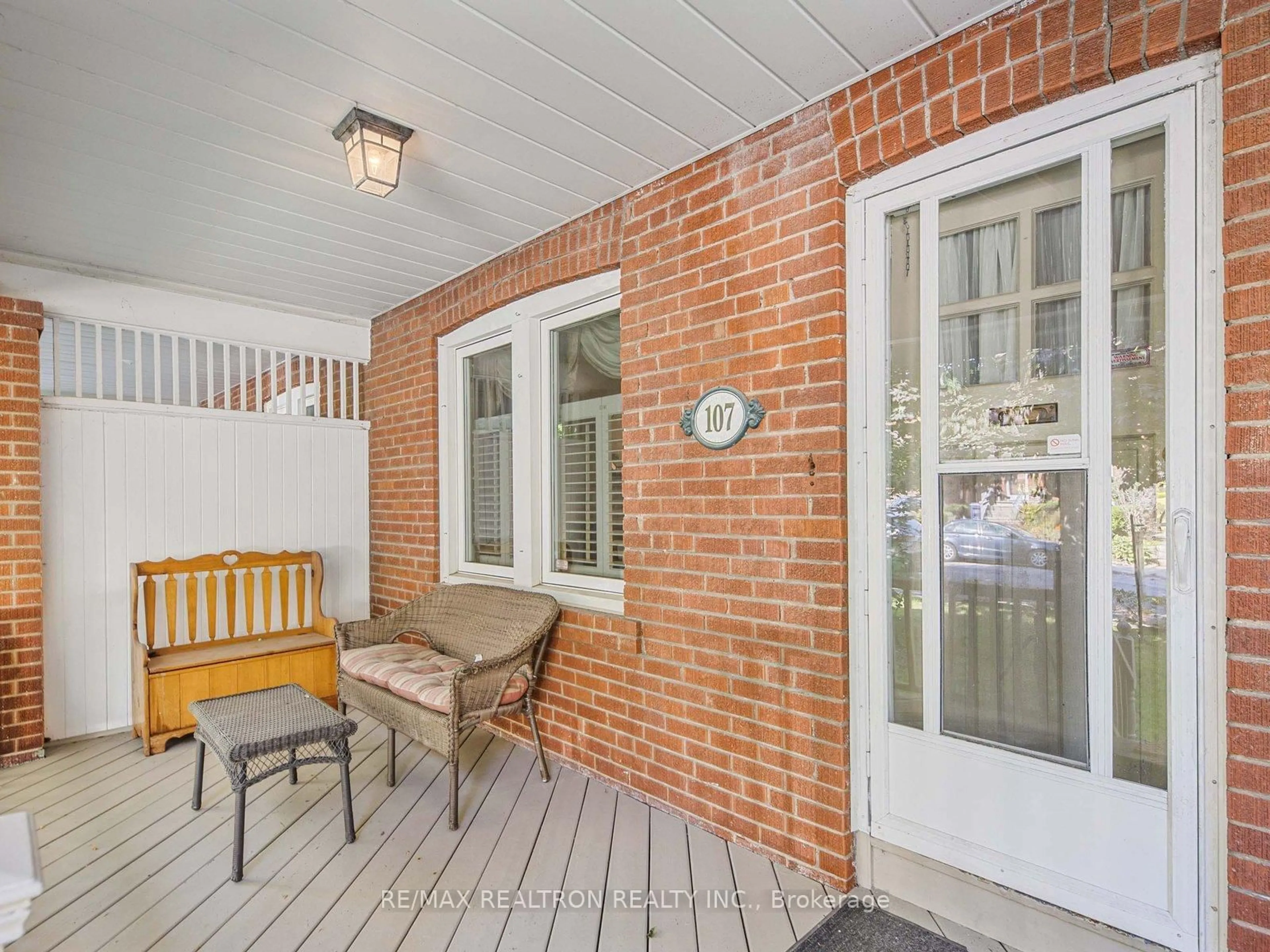 Patio, street for 107 Bedford Park Ave, Toronto Ontario M5M 1J2