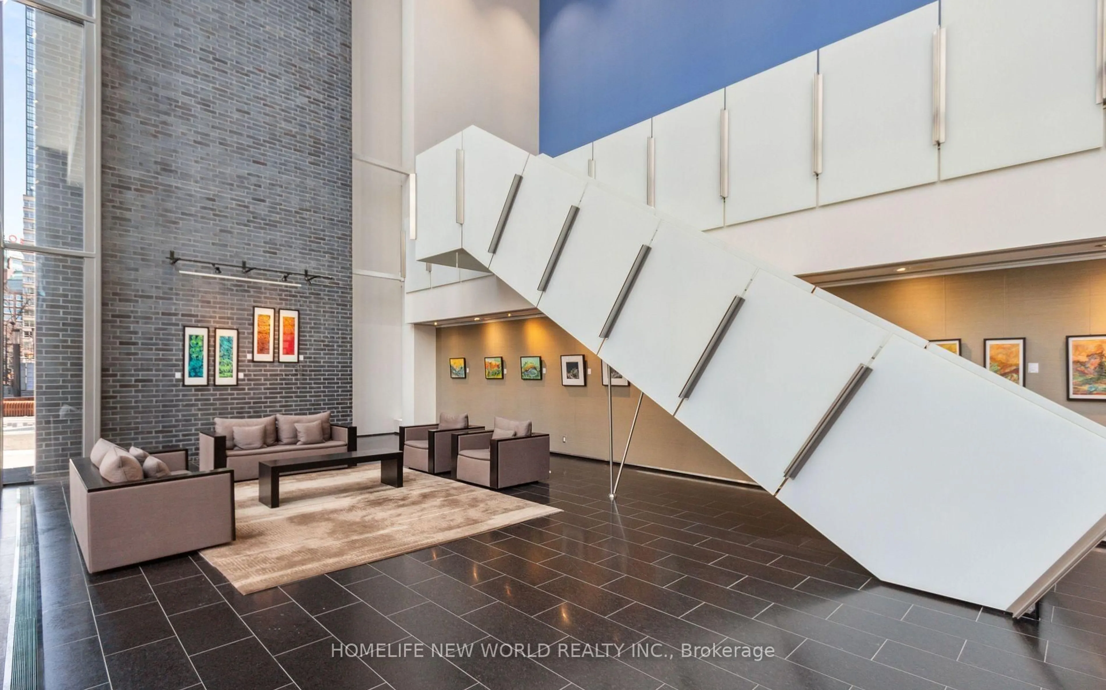 Indoor foyer for 33 Charles St #2109, Toronto Ontario M4Y 0A2