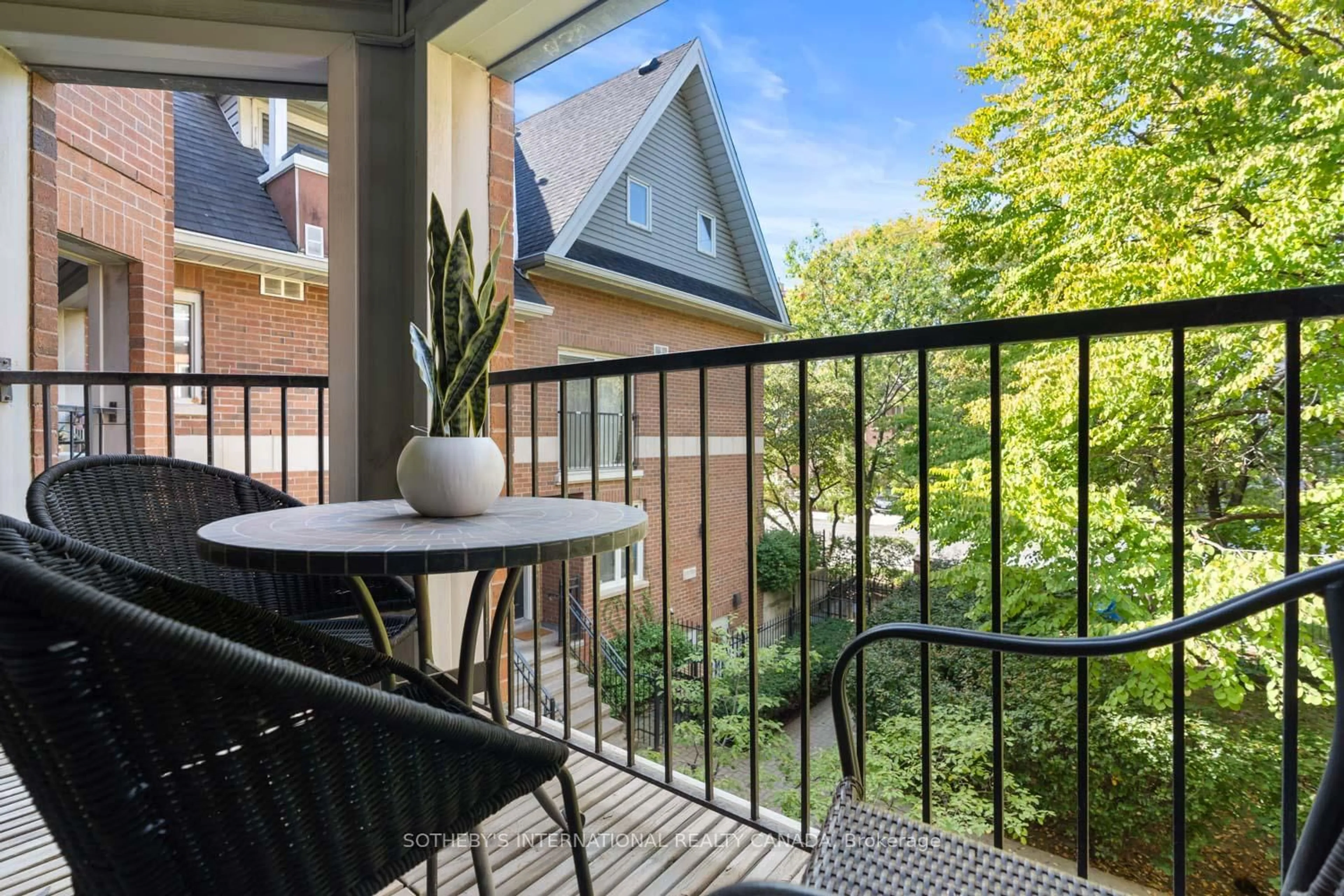Balcony in the apartment, unknown for 217 St. George St #6, Toronto Ontario M5R 3S7