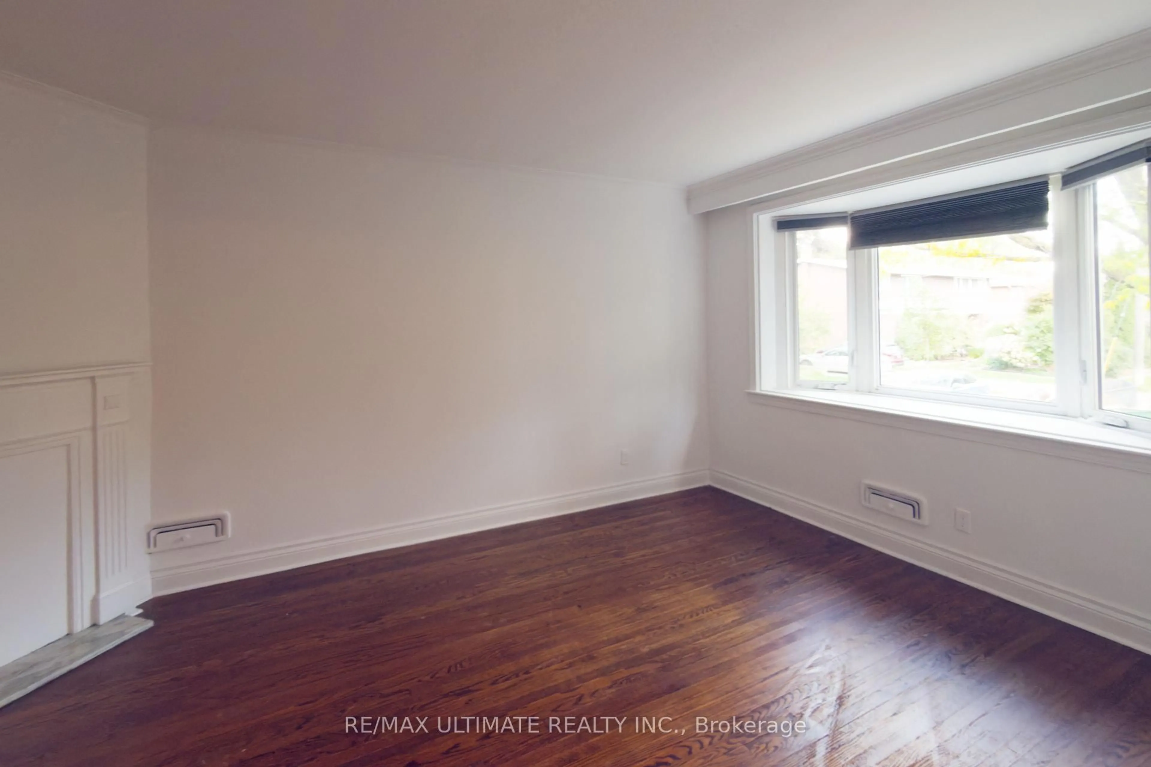 A pic of a room for 110 De Quincy Blvd, Toronto Ontario M3H 1Y9
