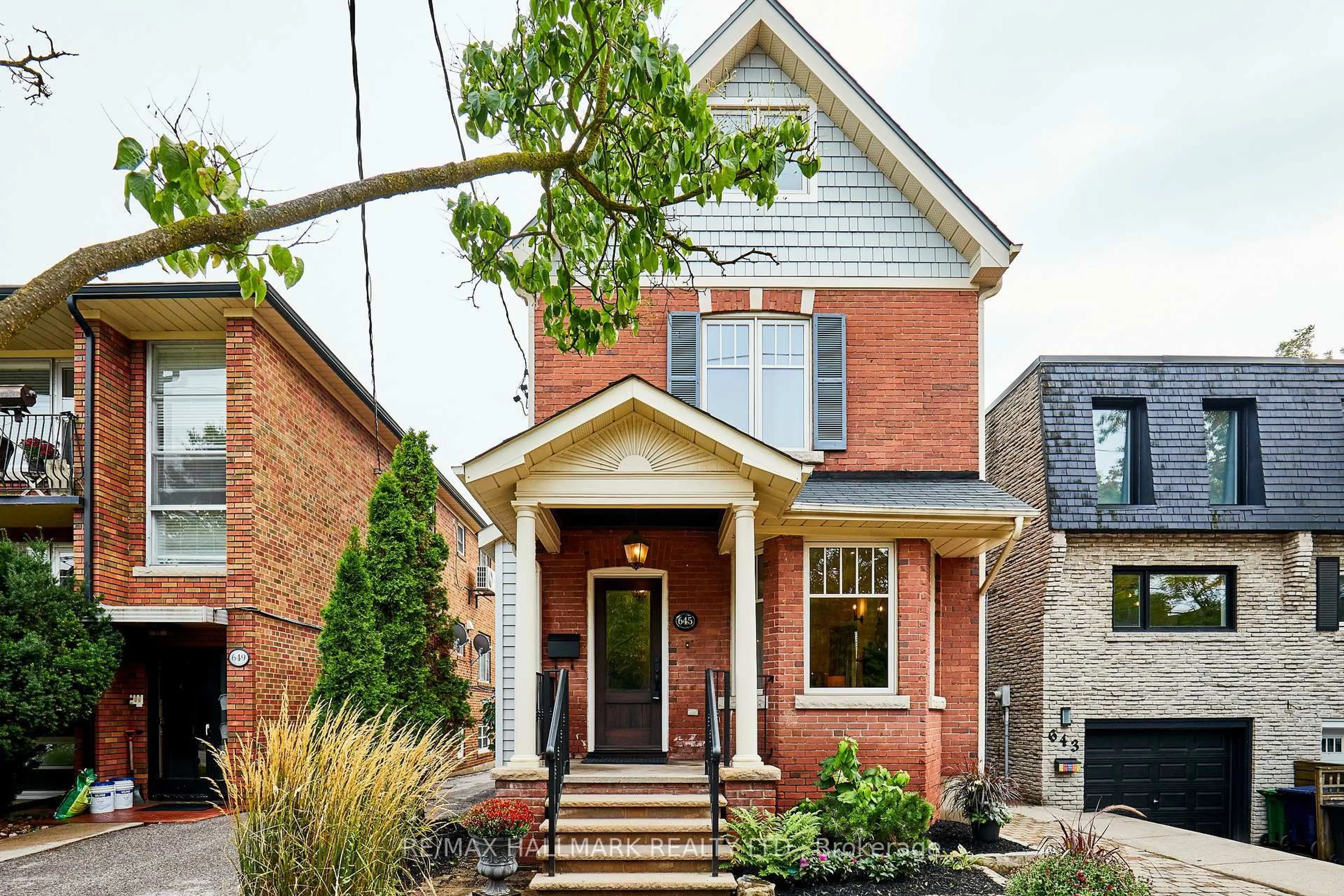 Home with brick exterior material, street for 645 Balliol St, Toronto Ontario M4S 1E6