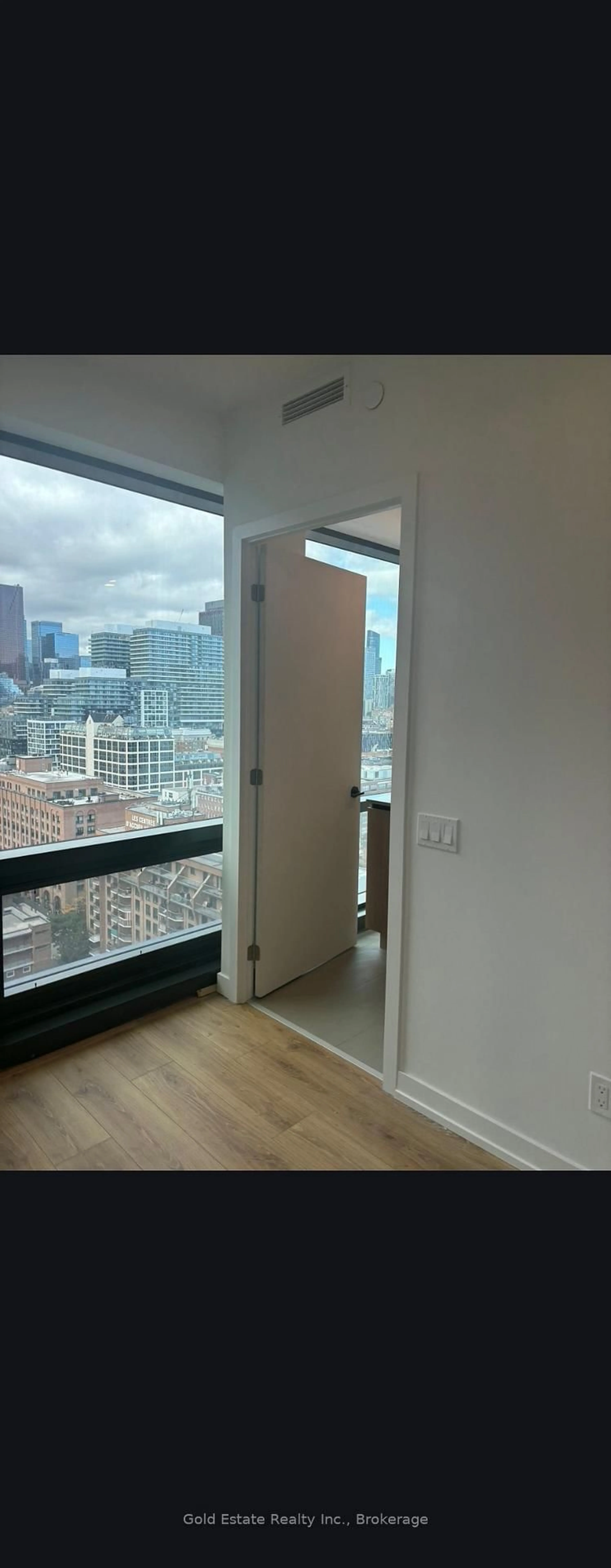 A pic of a room for 33 Parliament St #1604, Toronto Ontario M5A 2Y2