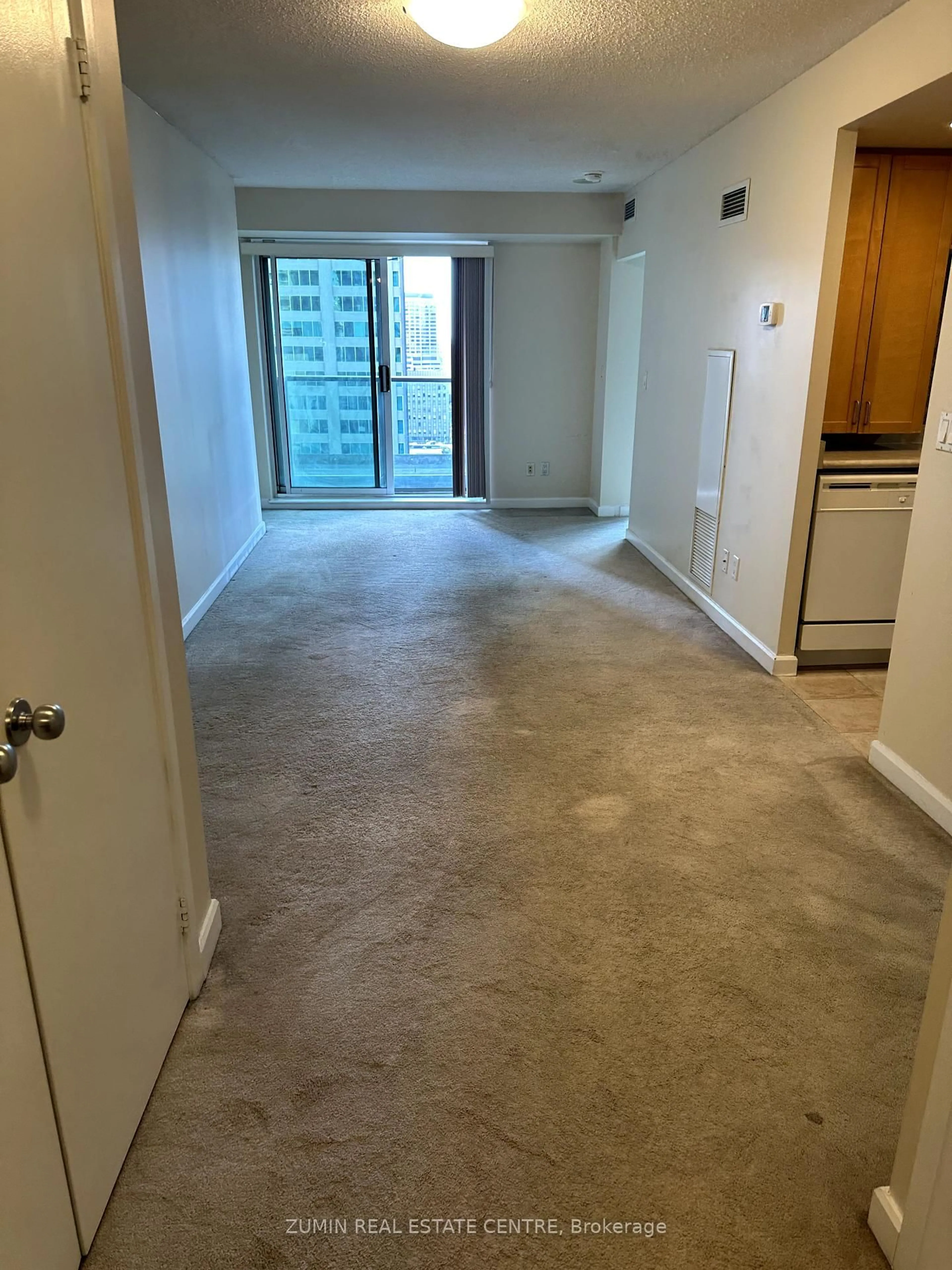 A pic of a room for 8 Park Rd #2116, Toronto Ontario M4W 3S5