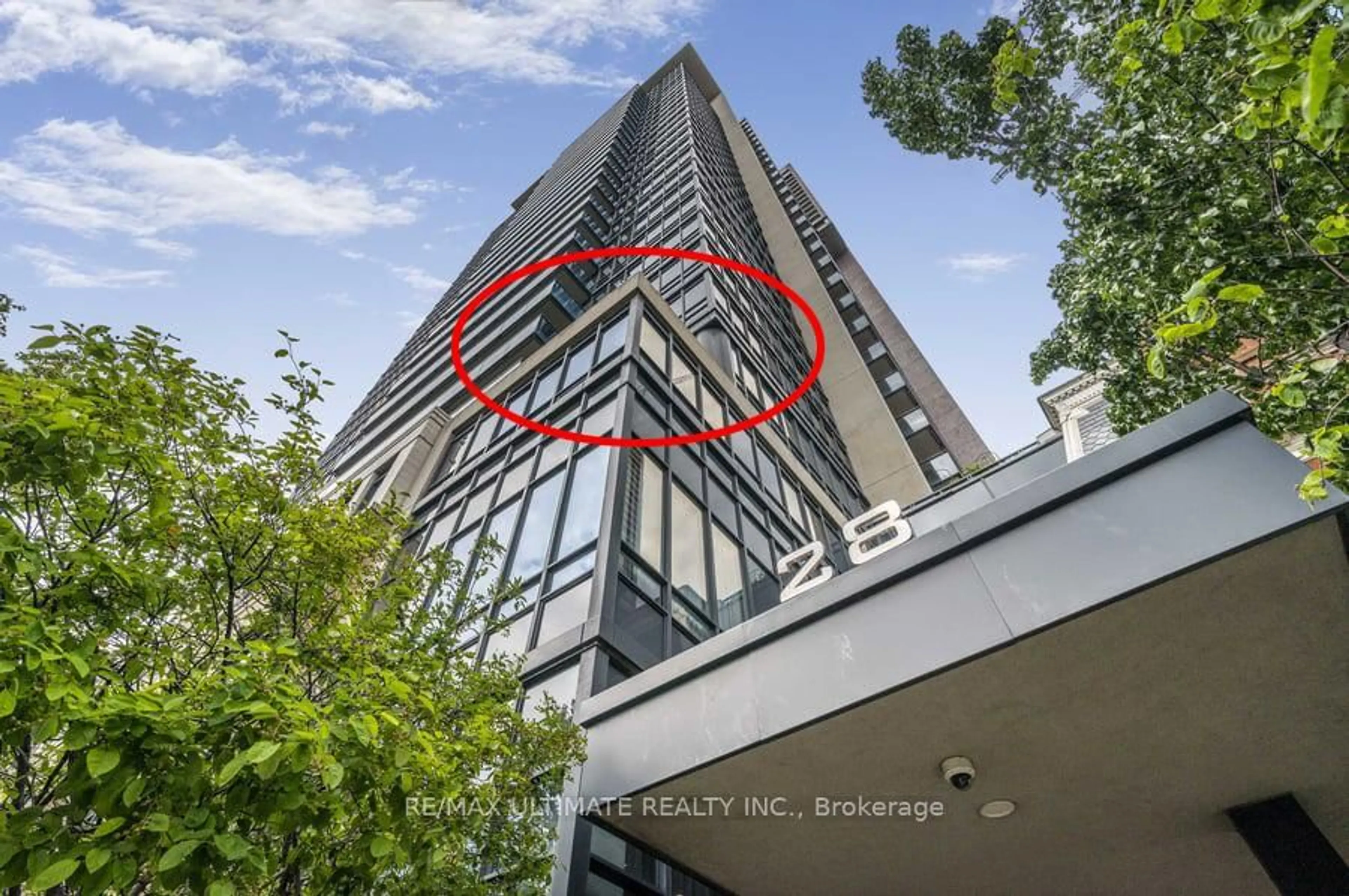 Indoor foyer for 28 Linden St #404, Toronto Ontario M4Y 0A4