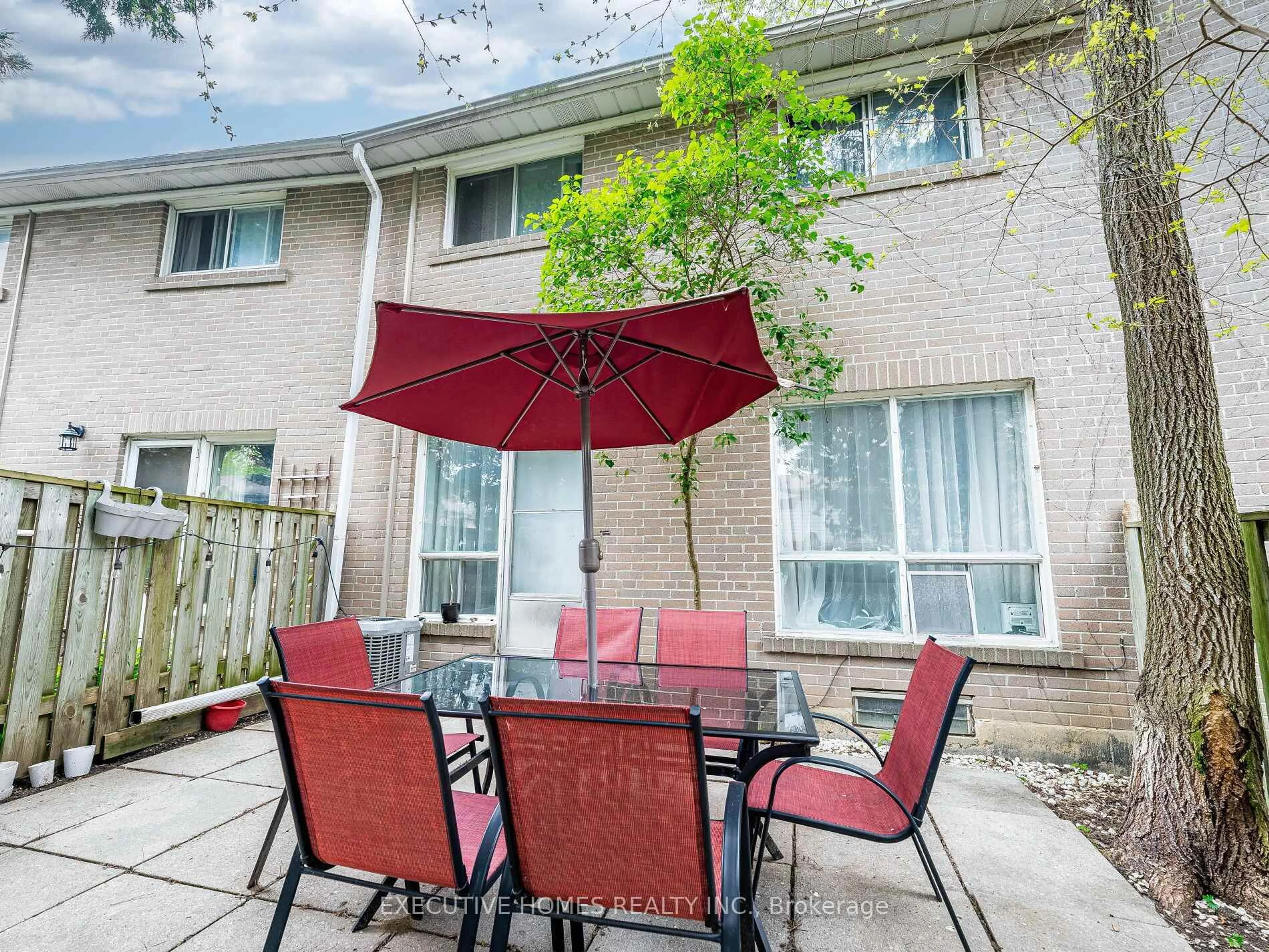 Patio, street for 55 Rameau Dr #210, Toronto Ontario M2H 1T6