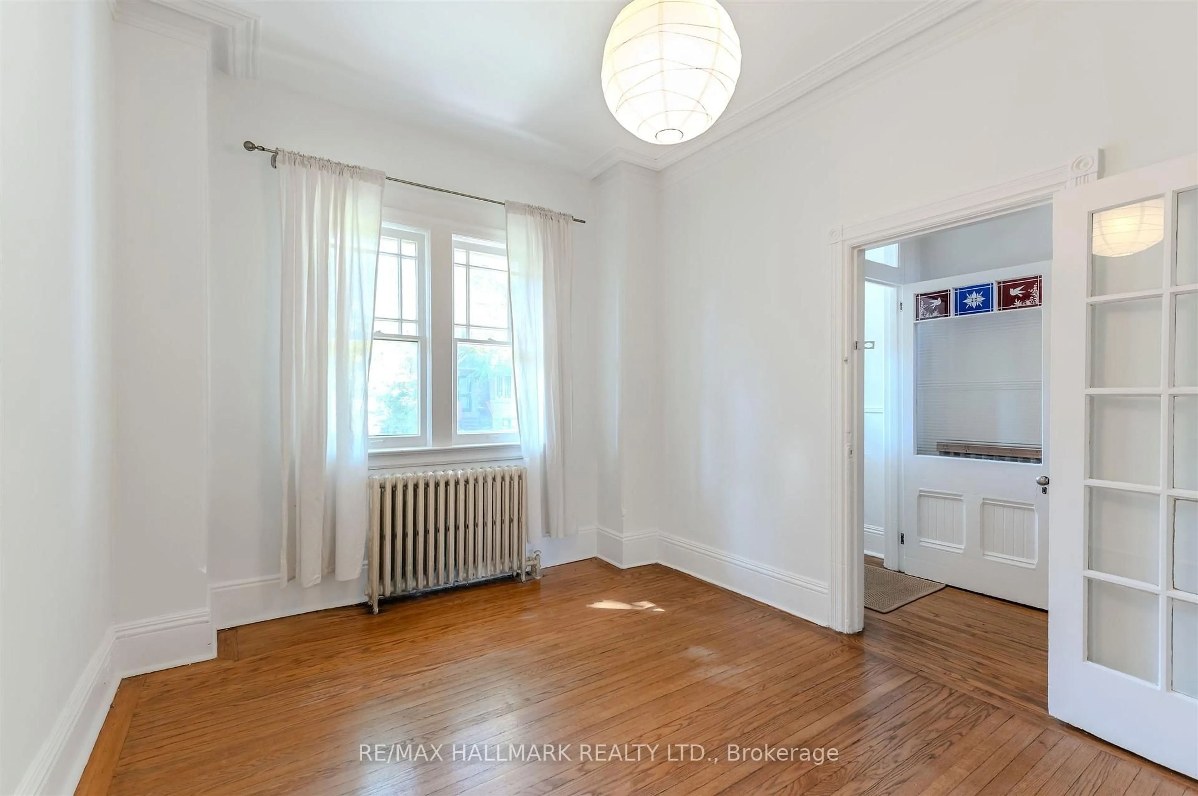 A pic of a room for 155 Major St, Toronto Ontario M5S 2K9