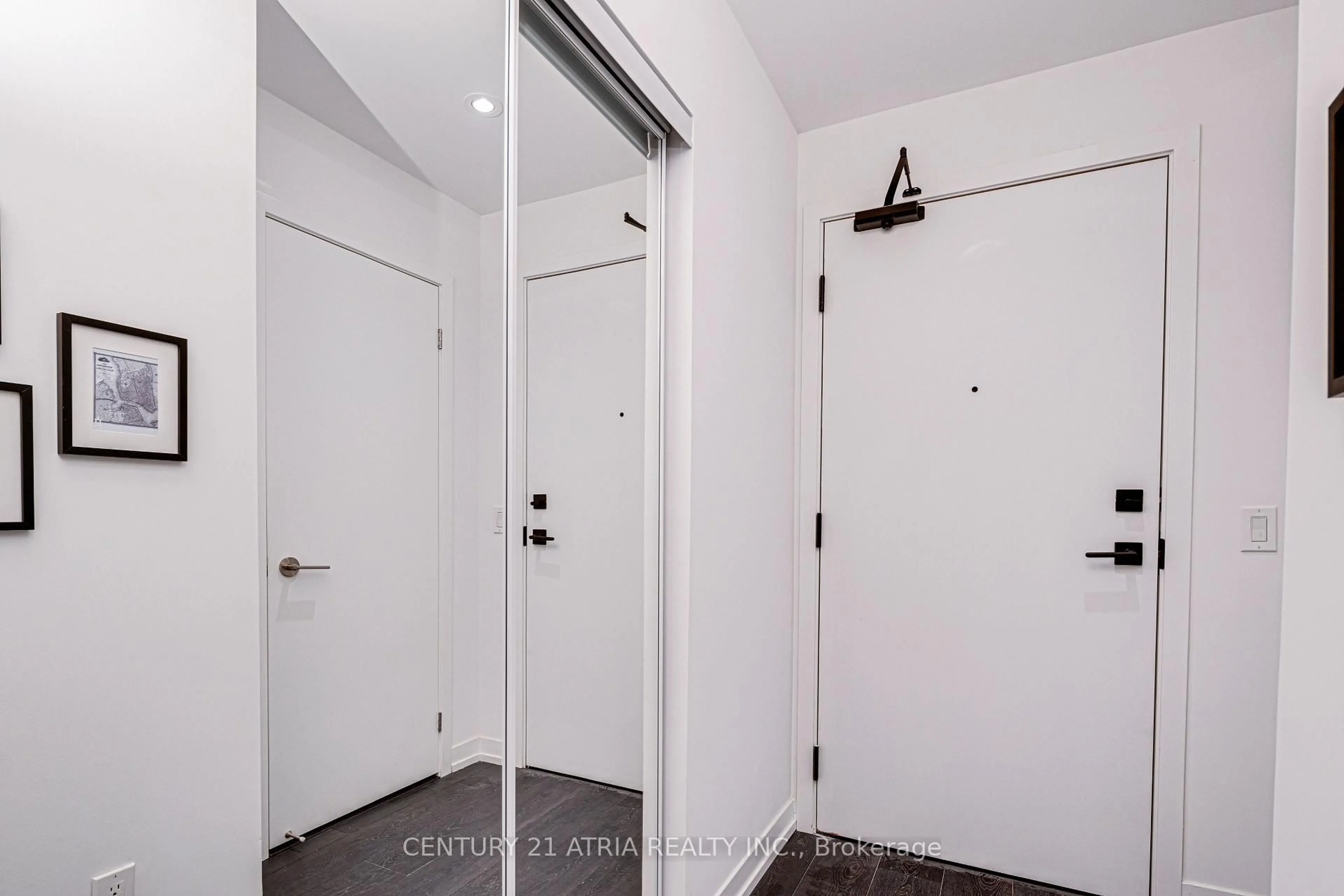 Unknown for 55 Mercer St #322, Toronto Ontario M5V 0W4
