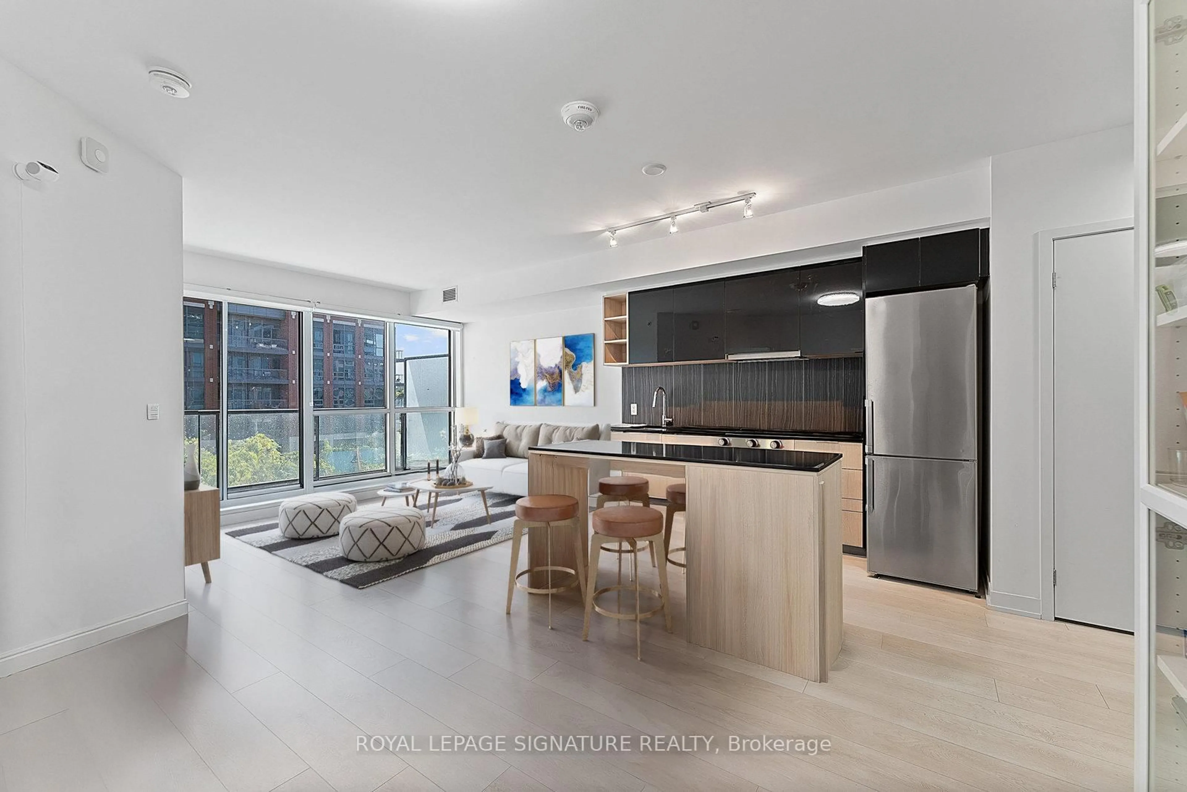 Open concept kitchen, unknown for 31 Tippett Rd #452, Toronto Ontario M3H 0C8
