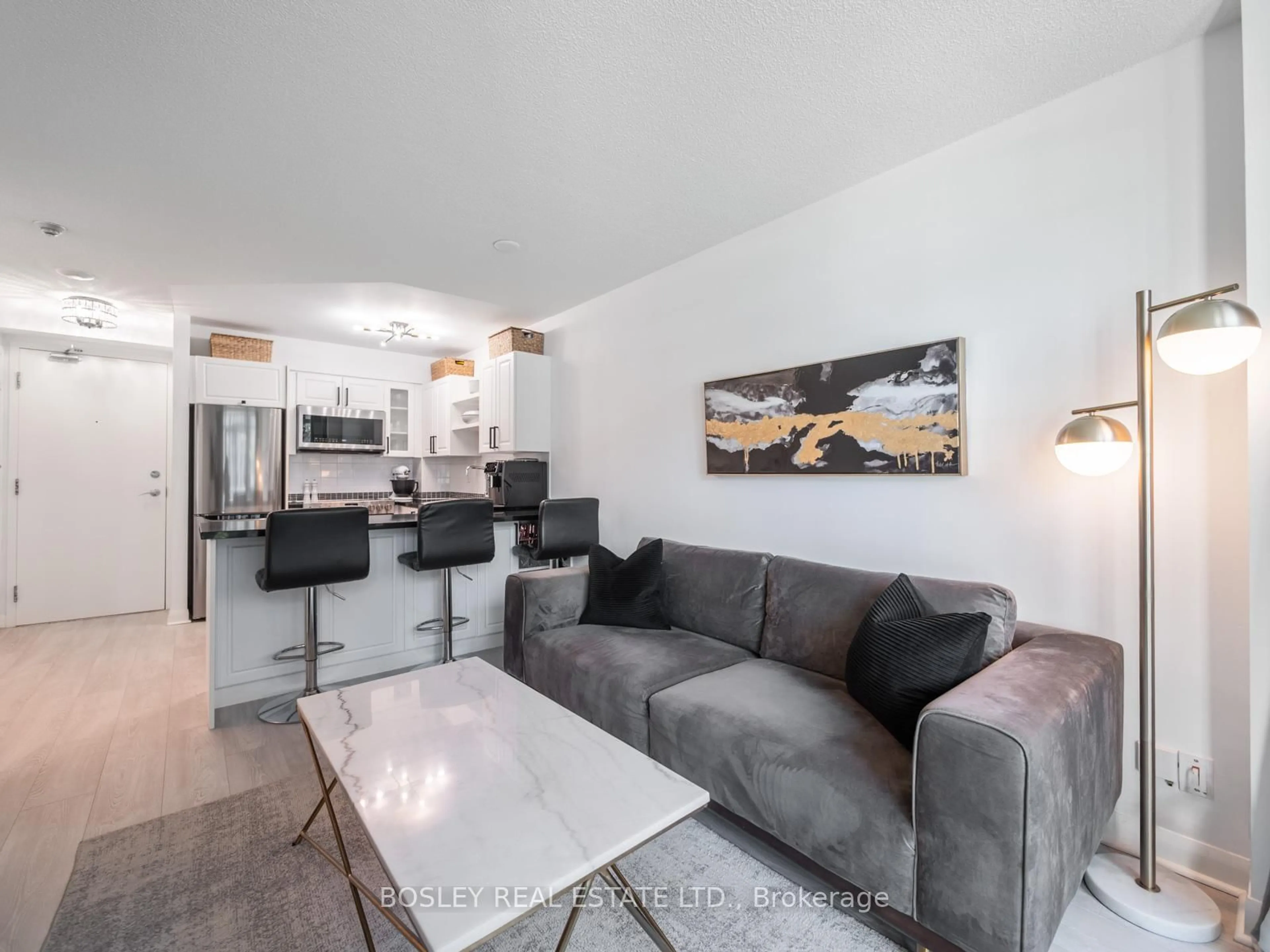 Living room with furniture, unknown for 600 Fleet St #625, Toronto Ontario M5V 1B7