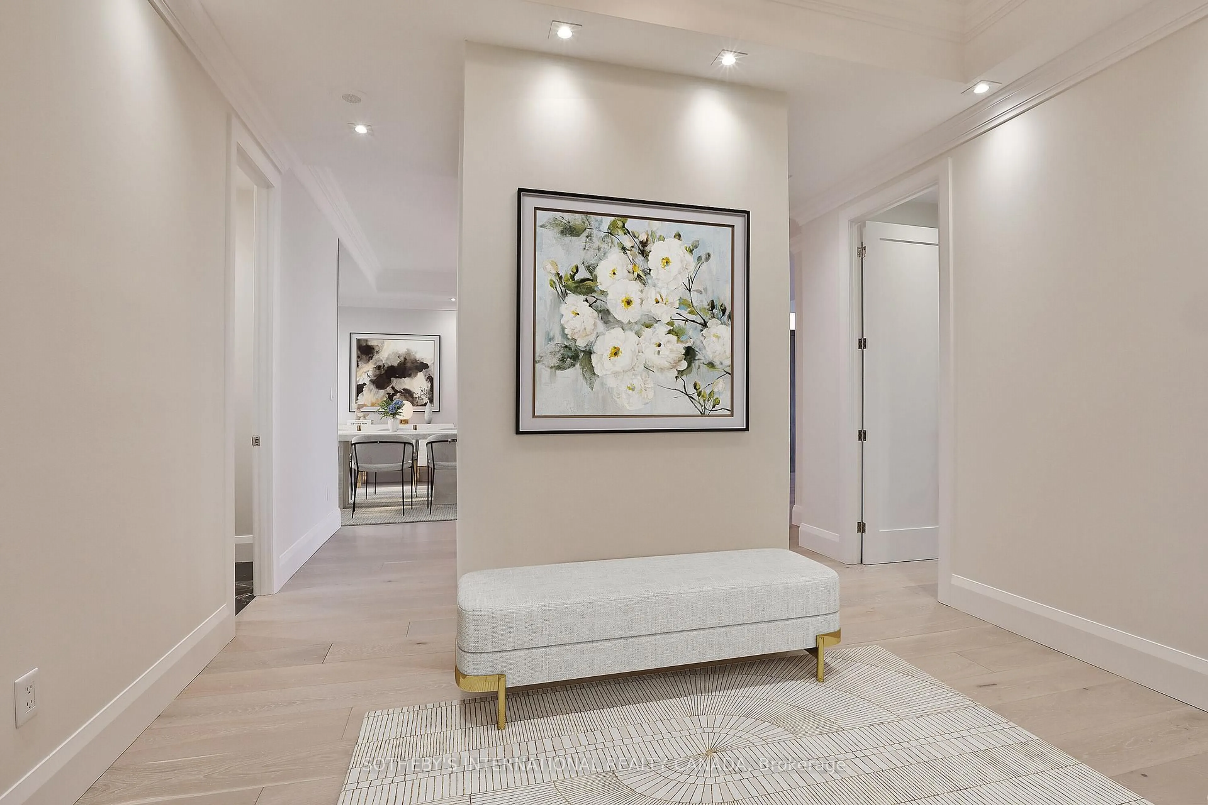 Indoor entryway for 99 Avenue Rd #1101, Toronto Ontario M5R 2G5